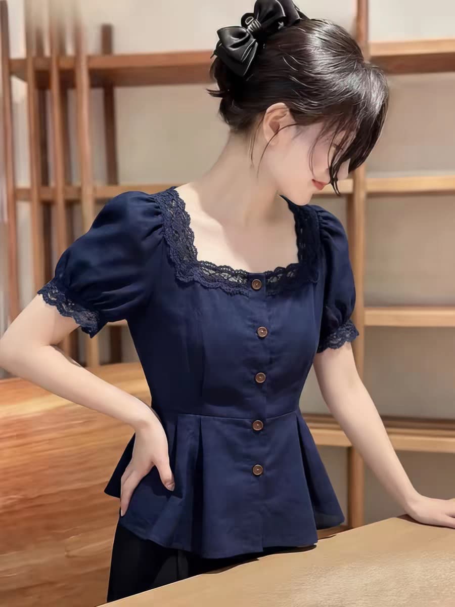 프랑스식 사소한 아름다운 자이언트 잘 생긴 ~ 중 여름 여성 블루 색상 레이스 조각 광장 칼라 허리 수축 반팔 셔츠 맨위 상세 이미지 3