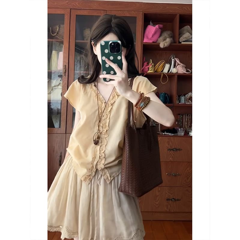 여름 새로운 한 부서 느슨함 센스 프릴 V넥 반팔 셔츠 레이스 반신 치마 세트 이미지 3