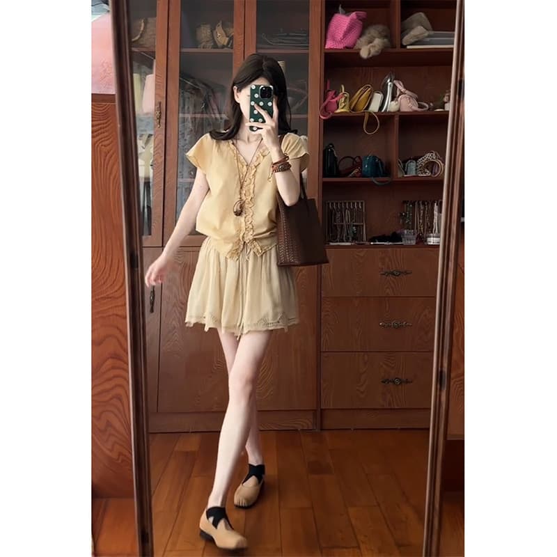 여름 새로운 한 부서 느슨함 센스 프릴 V넥 반팔 셔츠 레이스 반신 치마 세트 상세 이미지 4
