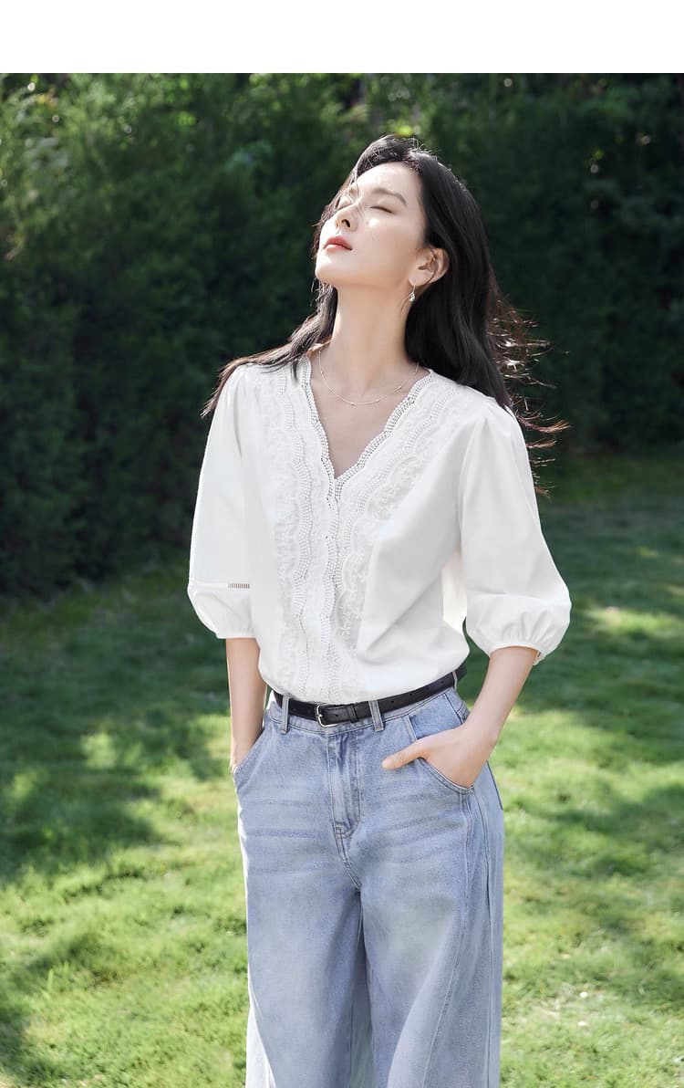 유 오동 빛 럭셔리 프랑스식 홀로우 아웃 레이스 V넥 화이트 여성 셔츠 2026 여름 새로운 우아함 Chic 맨위 상세 이미지 4