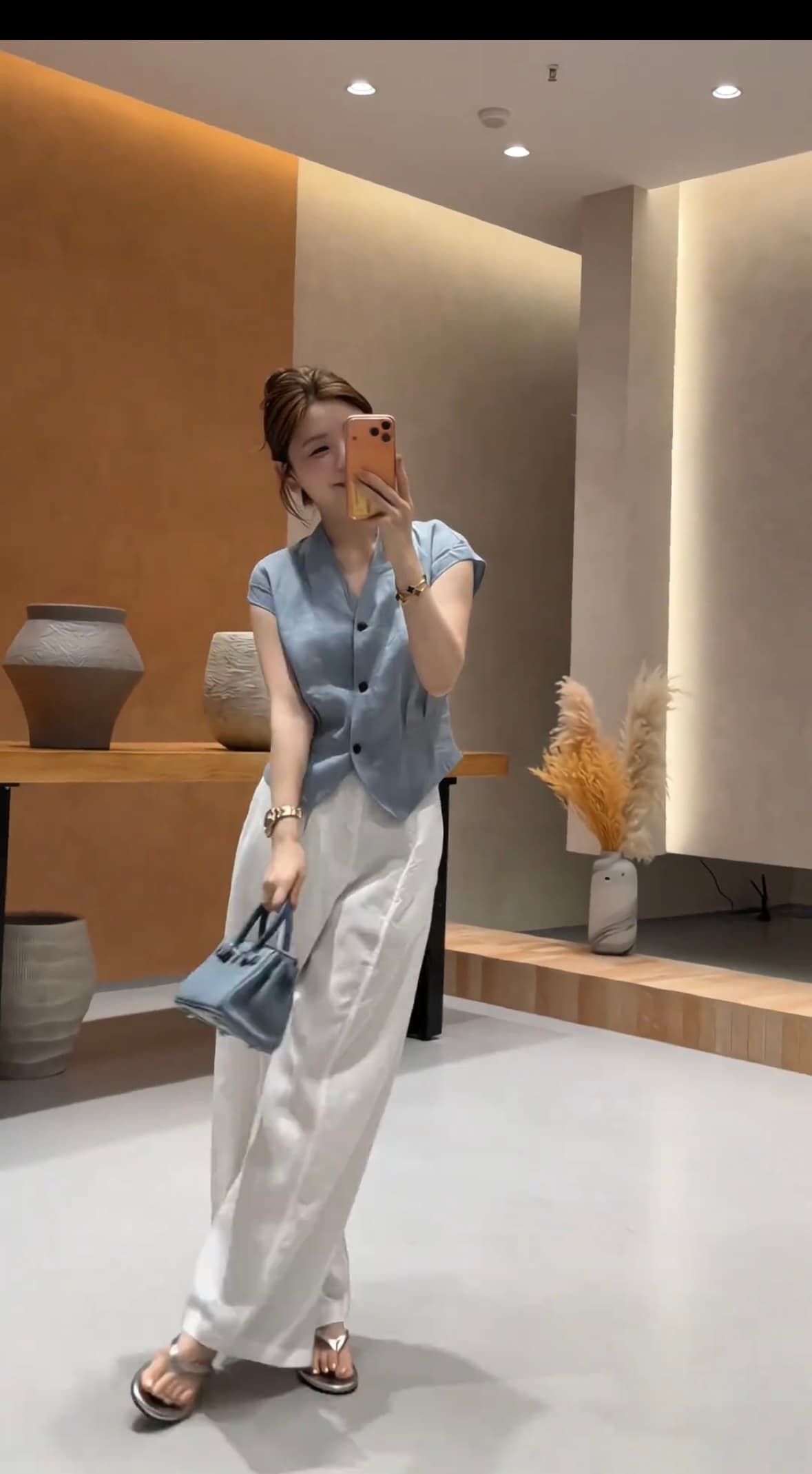 2026 여름 싱글 줄 버튼 주름 허리 수축 품격 V넥 작은 셔츠 민소매 프랑스식 슬림해 보이는 맨위 상세 이미지 6