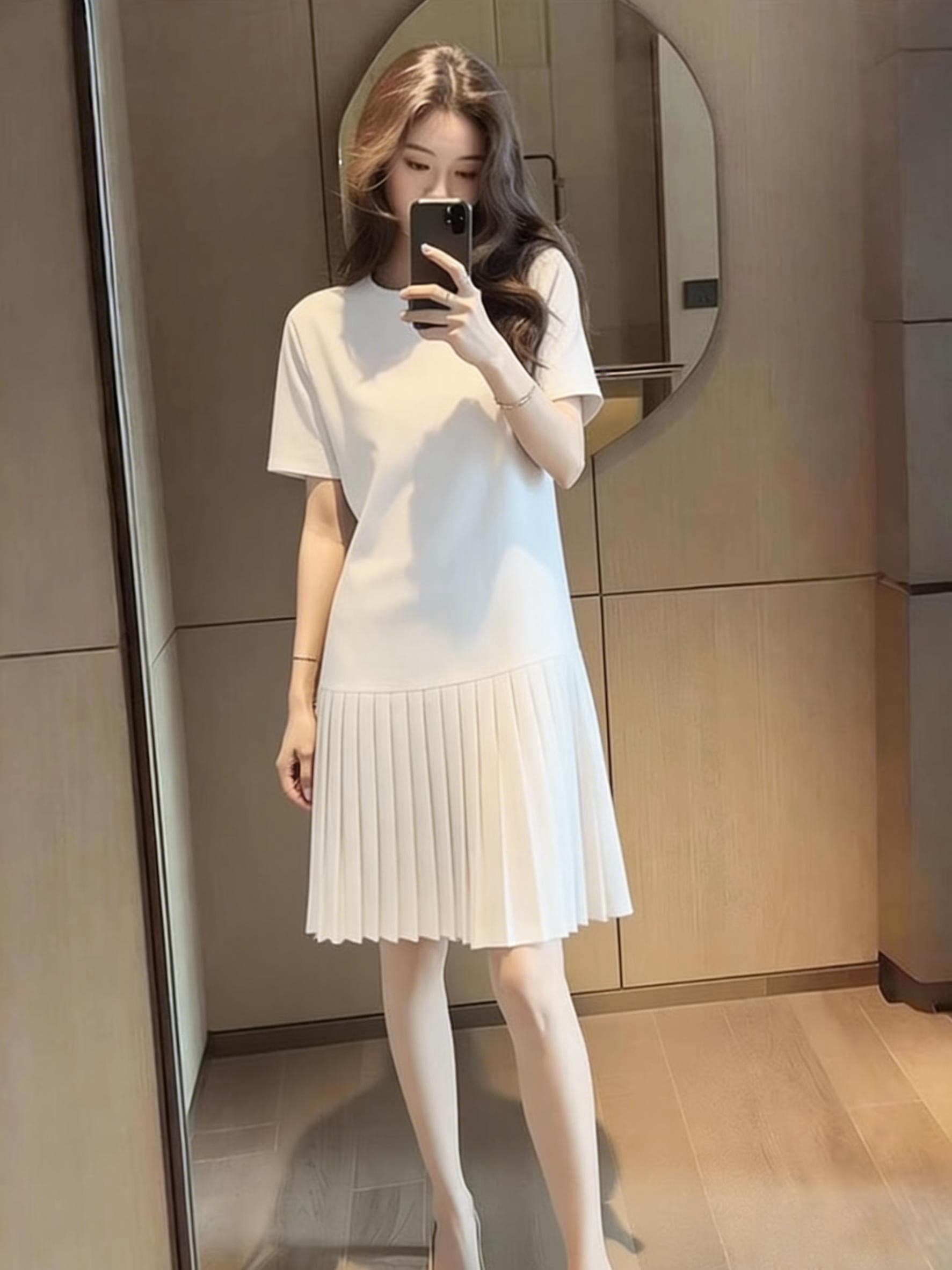 여름 새로운 패션 품격 한국 스타일 그는 벤 바람 루즈핏 슬림해 보이는 플리츠 중간 길이 여성 드레스 상세 이미지 4