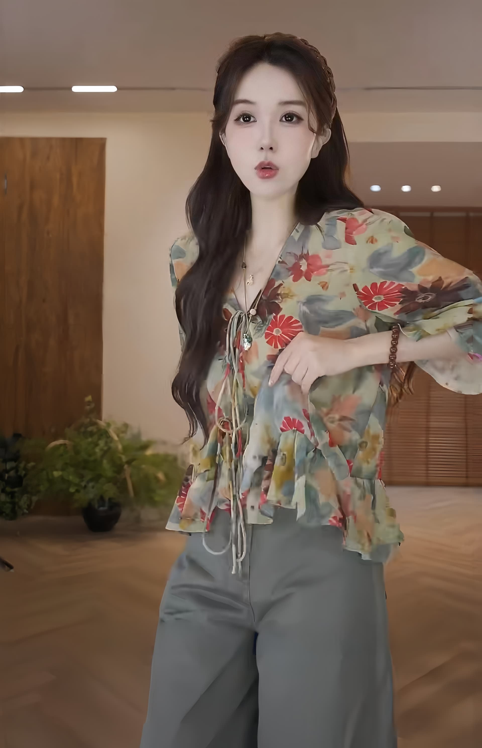 프랑스식 레이스업 꽃무늬 셔츠 여성 여름 새로운 고급 고유 한 잘 생긴 아름다운 외국 가스 Chic 작은 셔츠 맨위 상세 이미지 3