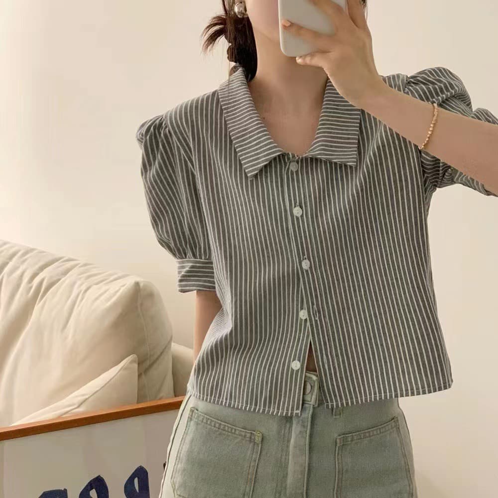 2026 여름 한국 ins 베이비 칼라 싱글 줄 버튼 스트라이프 반팔 거품 소매 셔츠 상세 이미지 4