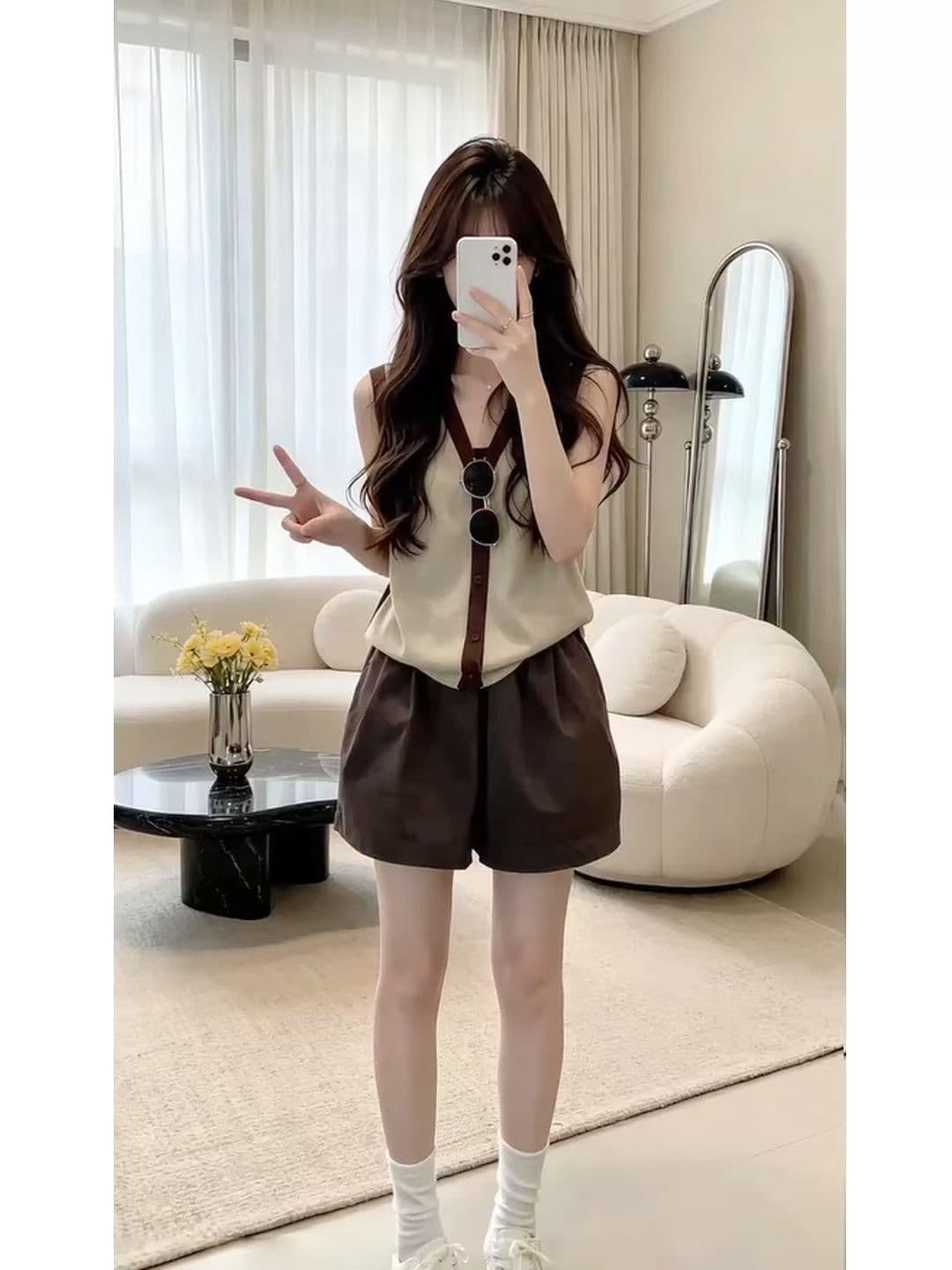 슈퍼 잘 생긴 긍정적 인 어깨 라운드 넥 반팔 티셔츠 여성 여름 새로운 패션 외국 가스 루즈핏 슬림해 보이는 다용도 바지 세트 이미지 2