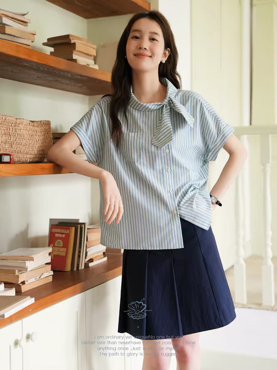 레트로 비대칭 나비 넥타이 작은 셔츠 여름 새로운 비스듬한 문 襟 디자인 스트라이프 여성 셔츠 상세 이미지 4