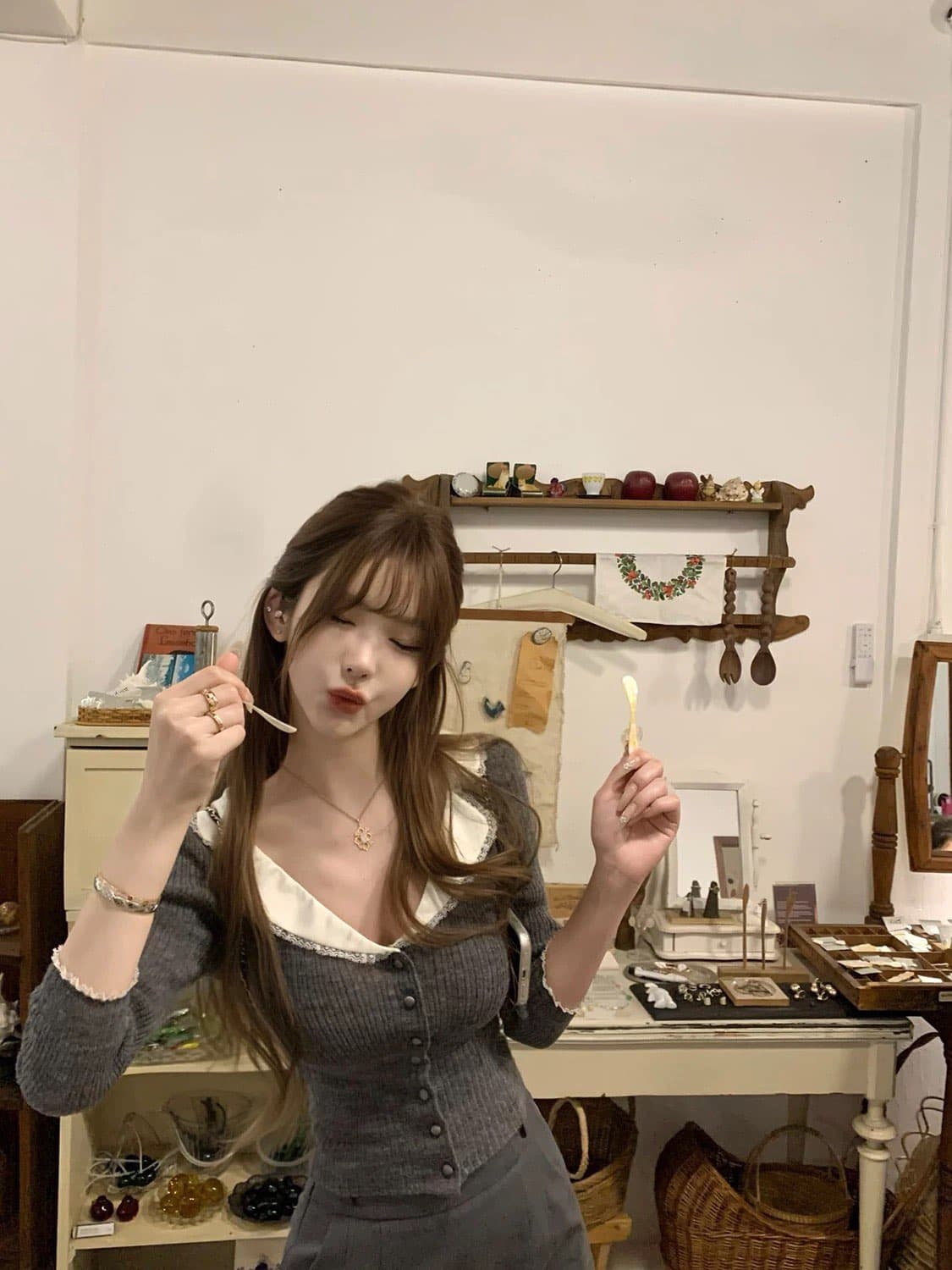 폴로 칼라 패치워크 레이스 8 점 소매 맨위 여성 이른 가을 디자인 센스 몸매 가꾸기 니트 스웨터 상세 이미지 1