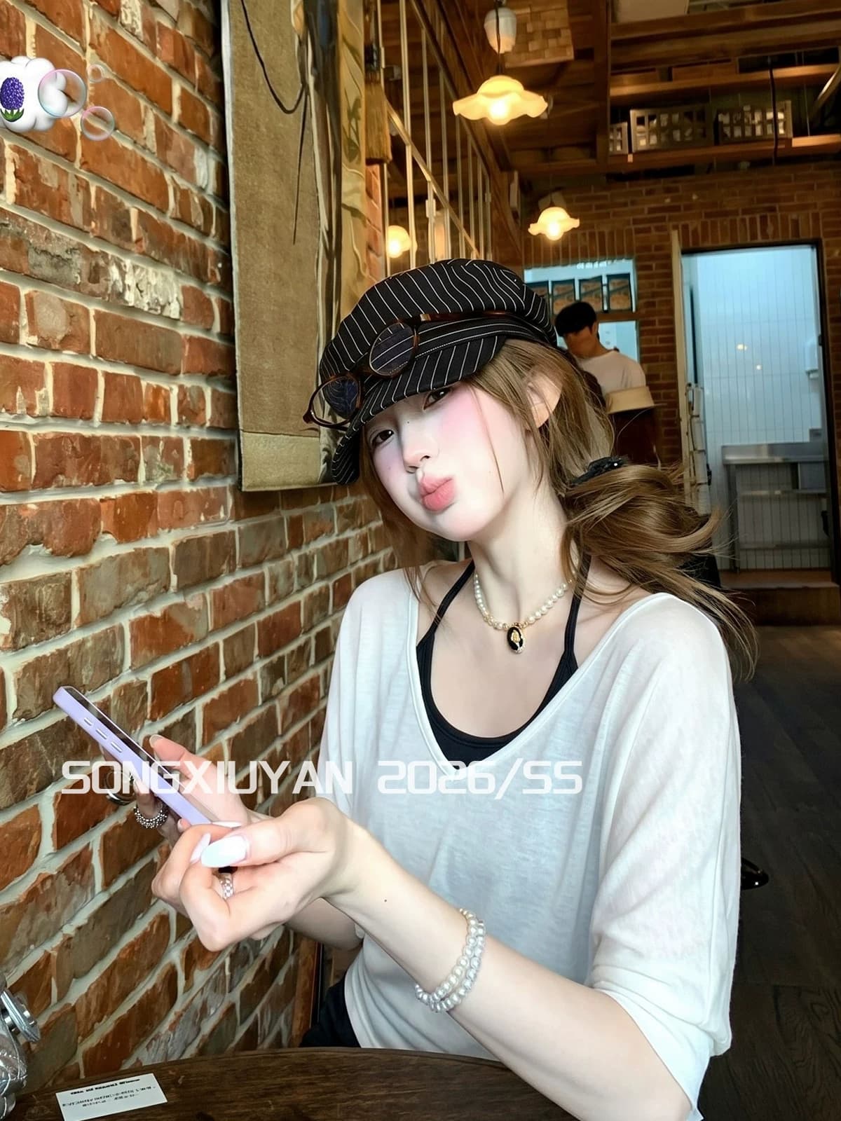 2026 여름 화이트 V넥 허리 수축 중간 소매 티셔츠 여성 행침 목 캐미솔 투피스 세트 맨위 상세 이미지 1