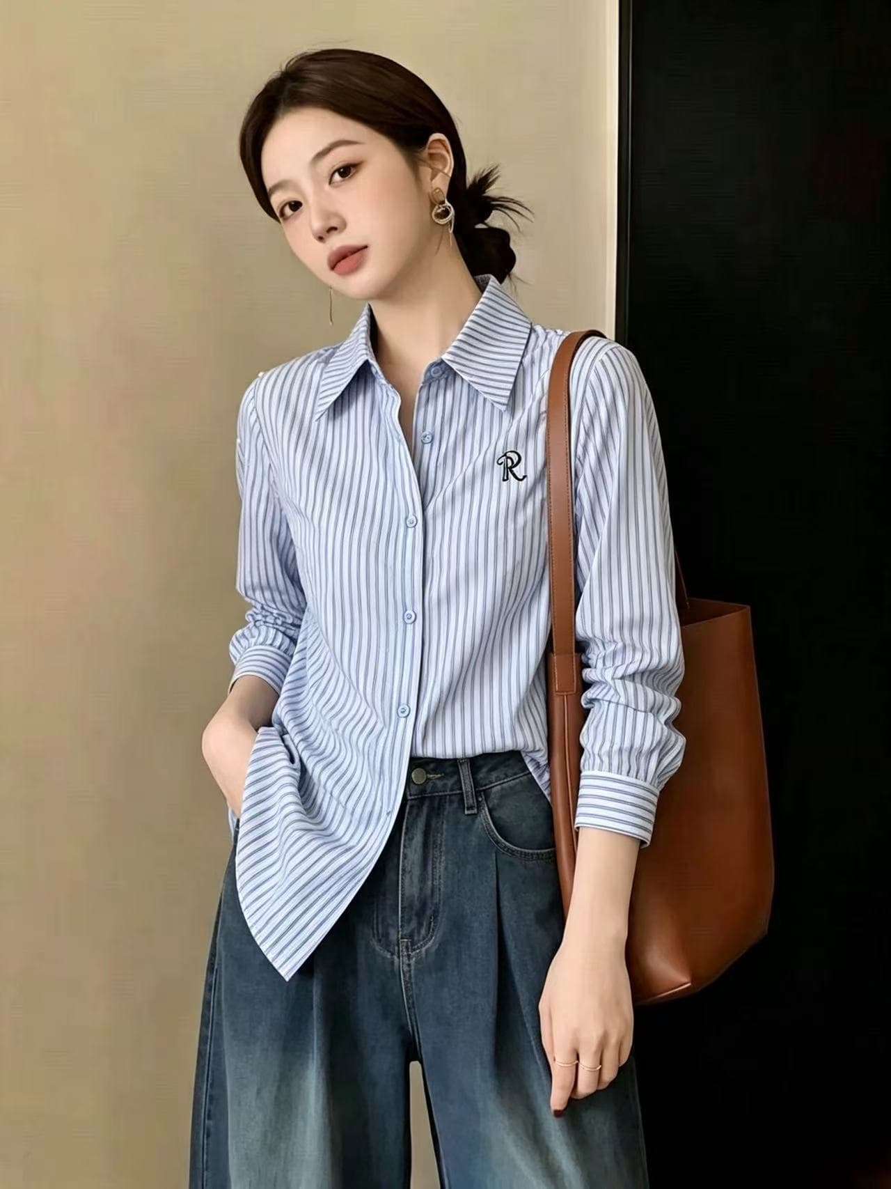 여성 셔츠 2026 년 가을 배색 스트라이프 POLO 칼라 Chic 자수 출퇴근 품격 맨위 여성