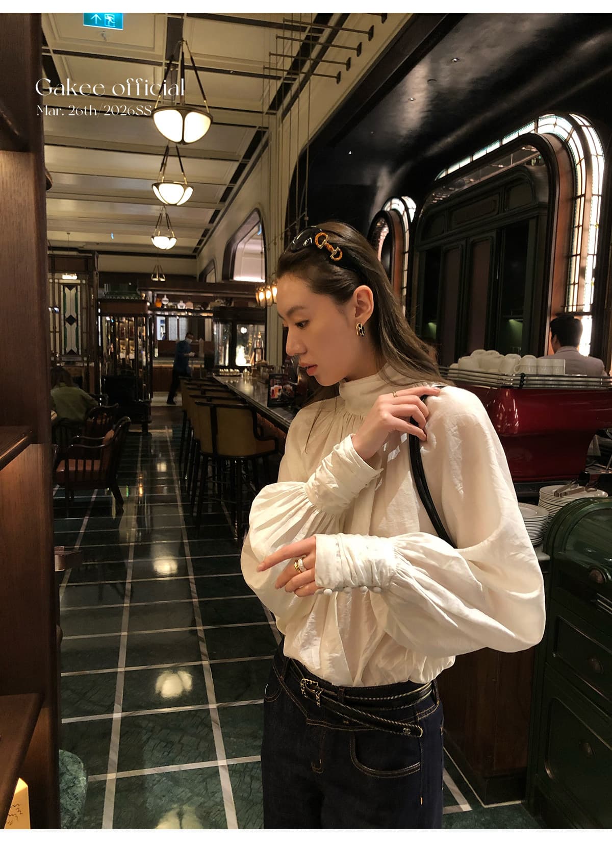 화이트 브라운 프랑스식 스탠드 칼라 궁정 바람 여성 셔츠 봄 새로운 도루 Pleat 디자인 센스 벌룬 소매 긴팔 맨위 상세 이미지 7