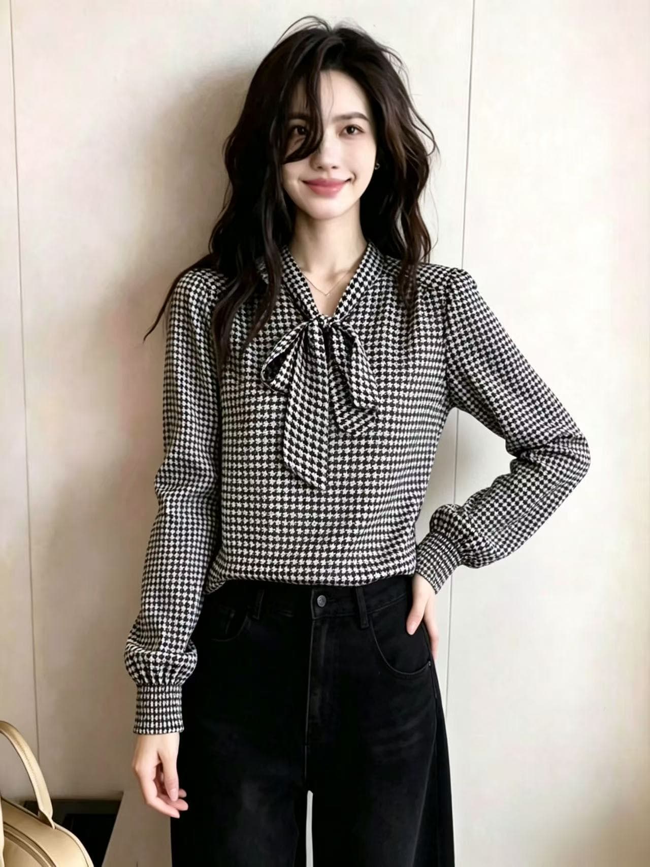 2026 가을 새로운 우아함 바람 하운드투스 체크 나비 매듭 셔츠 여성 긴 소매 유럽 상품 레트로 리본 쉬폰 톱 상세 이미지 4