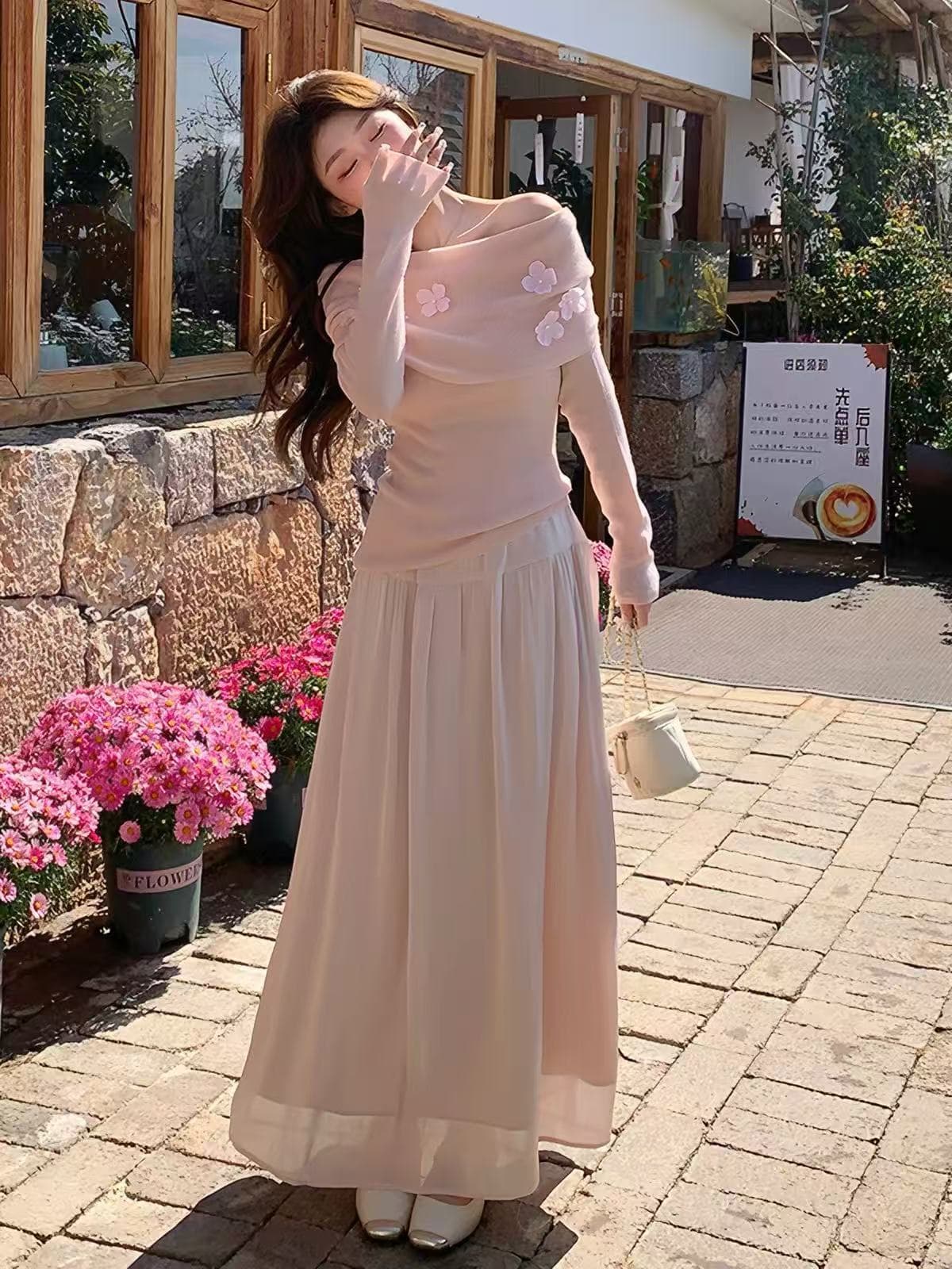 작은 샤넬 스타일 핑크색 보트넥 홀로우 아웃 몸매 가꾸기 핑크색 여성 가을 겨울철 새로운 인사이드 잡아라. 의류 상세 이미지 2