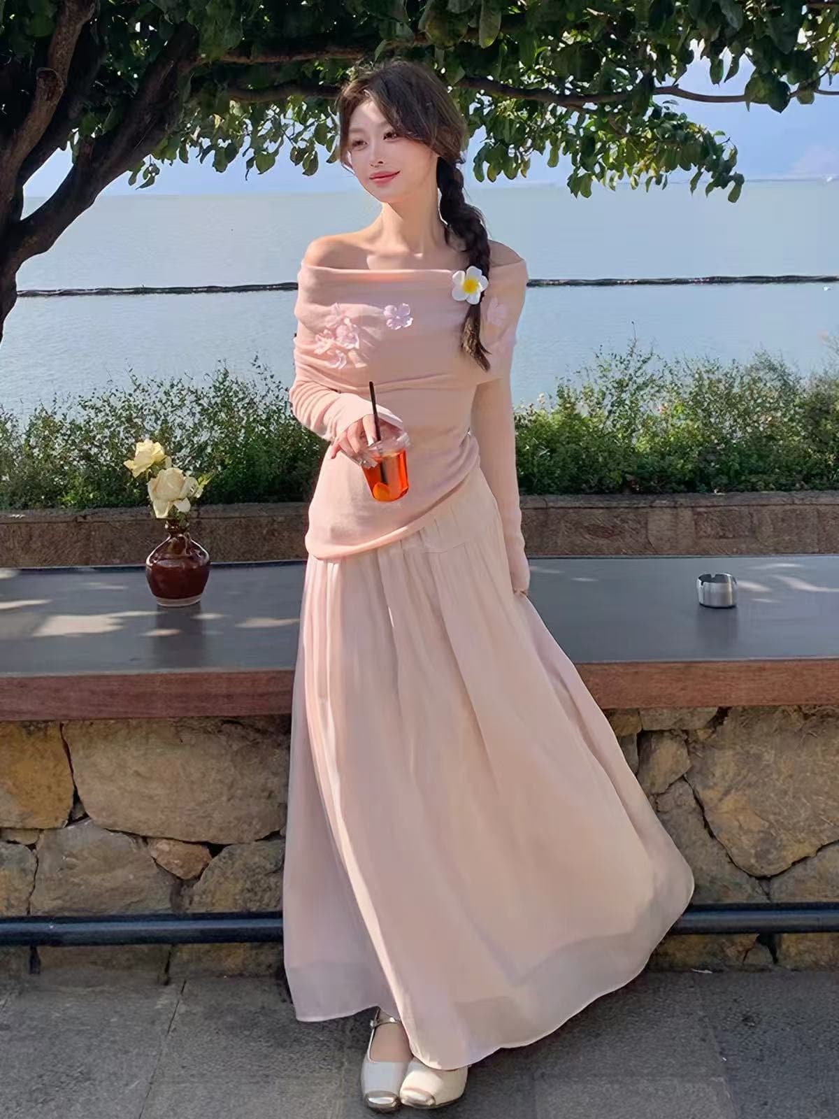 작은 샤넬 스타일 핑크색 보트넥 홀로우 아웃 몸매 가꾸기 핑크색 여성 가을 겨울철 새로운 인사이드 잡아라. 의류 상세 이미지 3