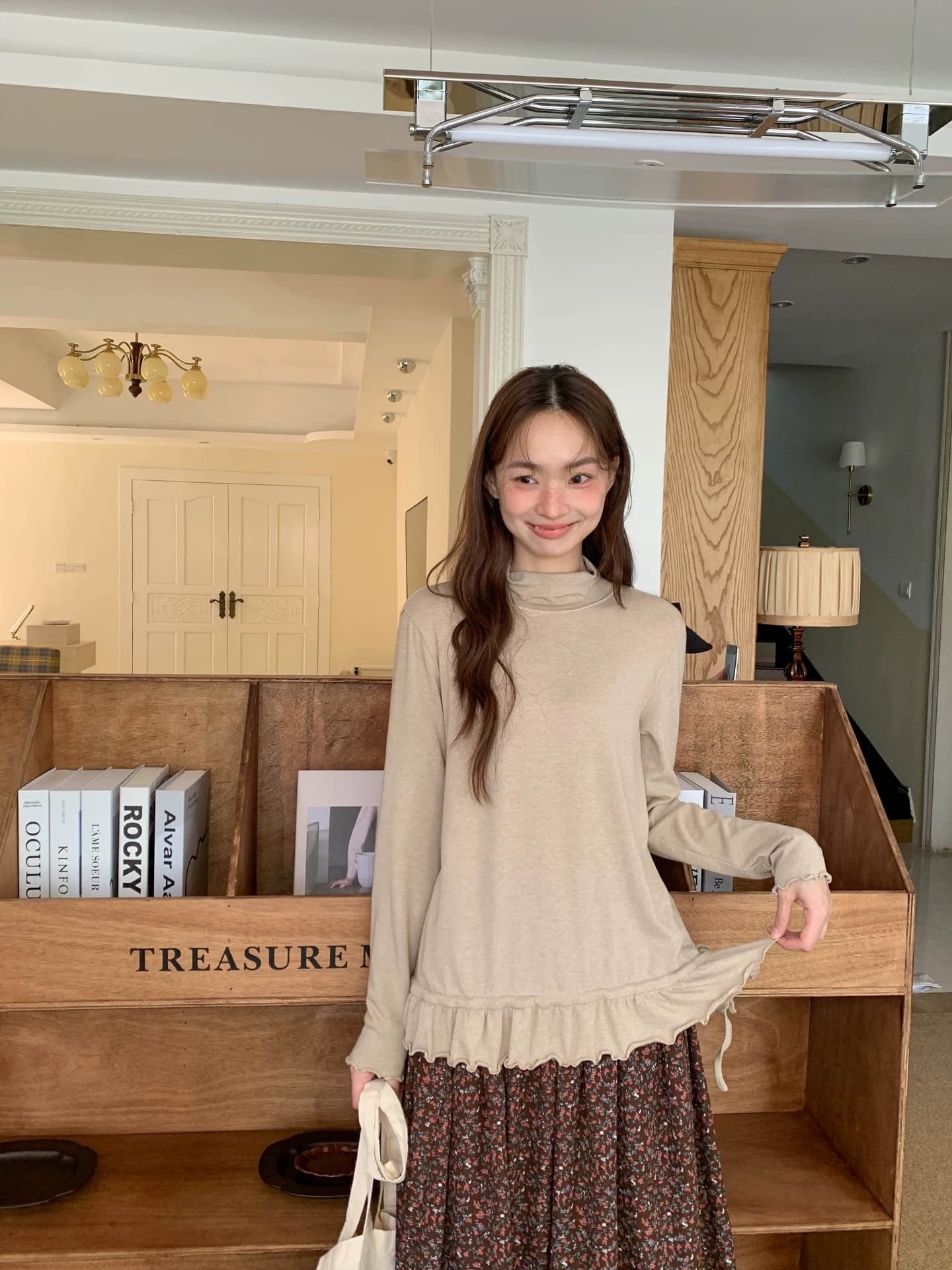 반하이넥 도트 무늬 긴팔 기본 셔츠 여성 가을 새로운 프릴 작은 셔츠 긴팔 티셔츠 맨위 상세 이미지 2