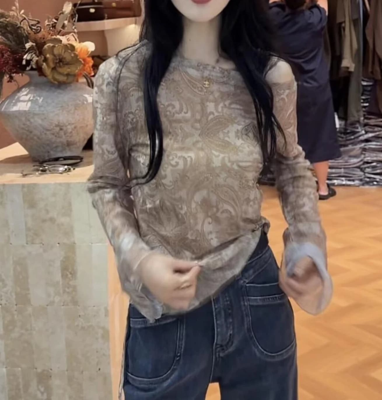 이른 가을 새로운 비스듬한 어깨 몸매 가꾸기 슬림해 보이는 긴팔 작은 셔츠 여성 다용도 맨위 상세 이미지 1