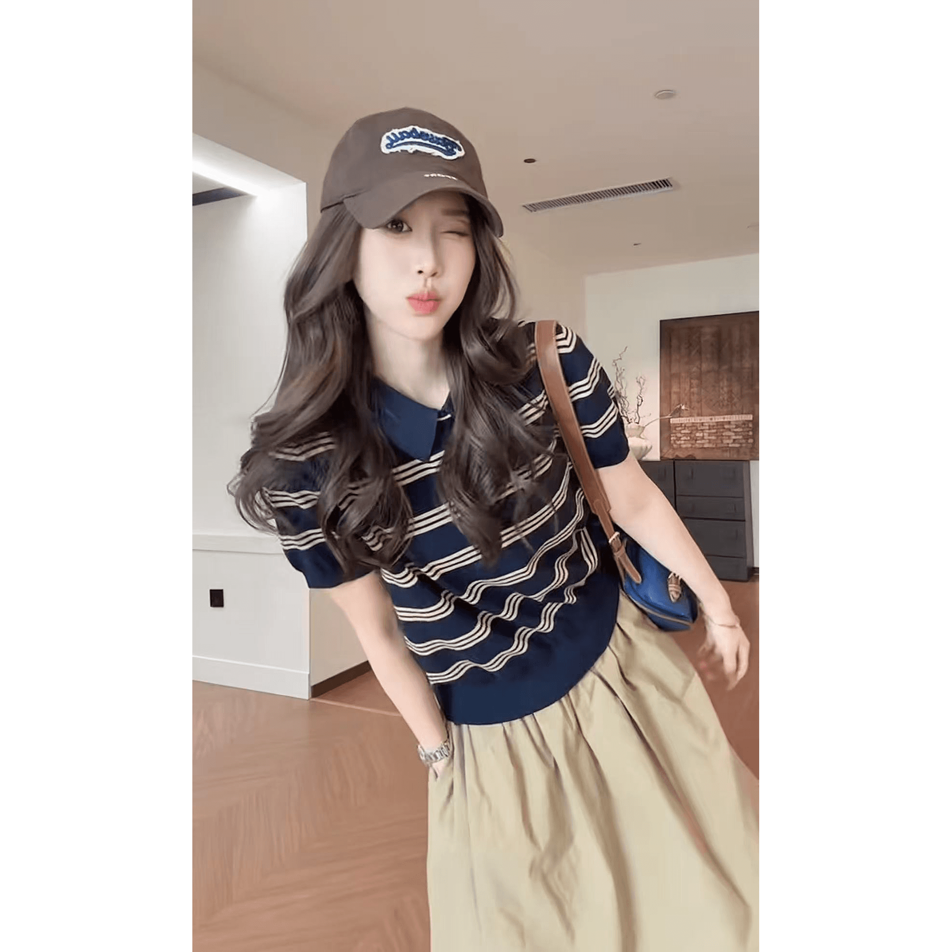 색상 퍼즐 라이 경기 서울 패션 캐주얼 스트라이프 배색 풀오버 니트 스웨터 플러스 하프 밴딩 반신 치마 세트 상세 이미지 4