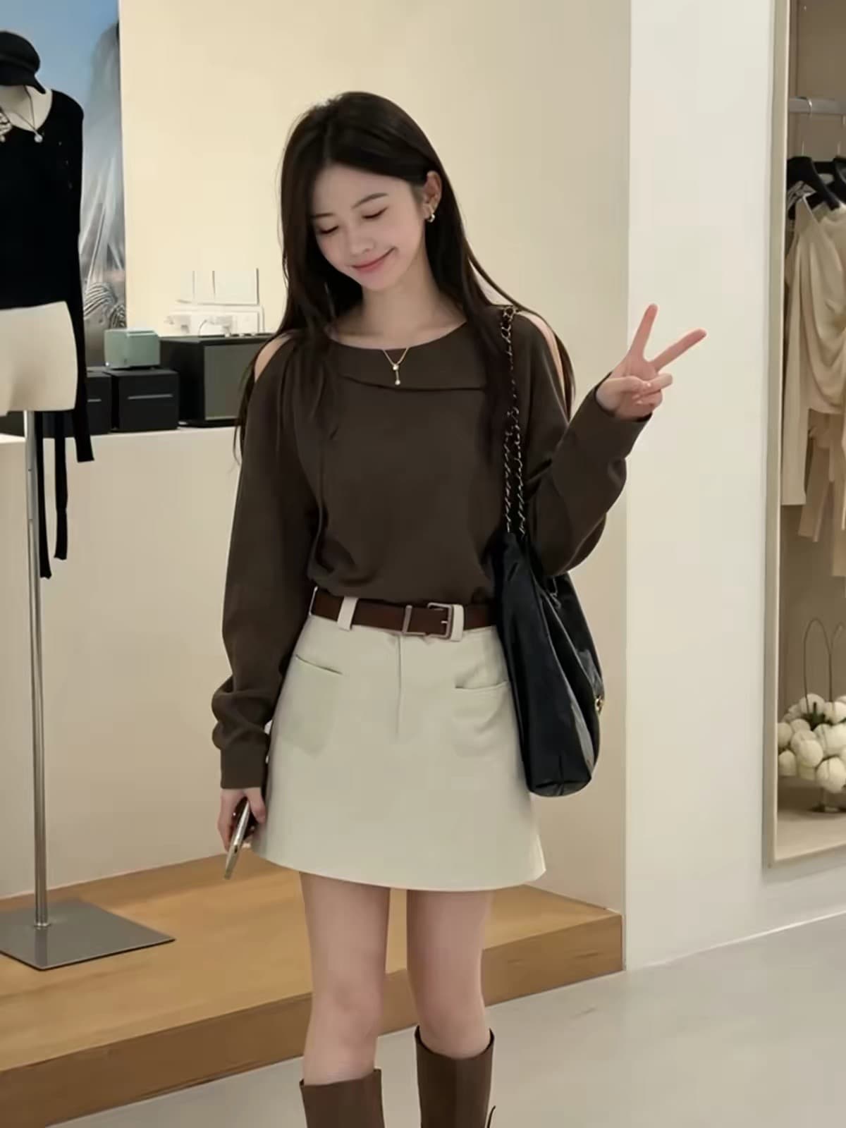 프랑스식 품격 로얄 자매 미니멀리즘 오프숄더 긴팔 셔츠 2026 가을 새로운 캐주얼 슬림해 보이는 다용도 맨위 여성 의류 상세 이미지 2