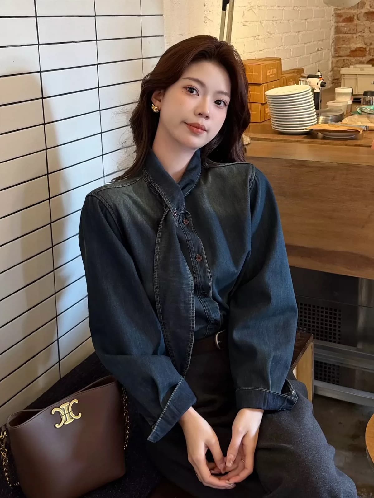 레트로 리본 폴로 칼라 데님 여성 셔츠 새로운 캐주얼 루즈핏 슬림해 보이는 스택 착용 외출용 맨위 상세 이미지 4