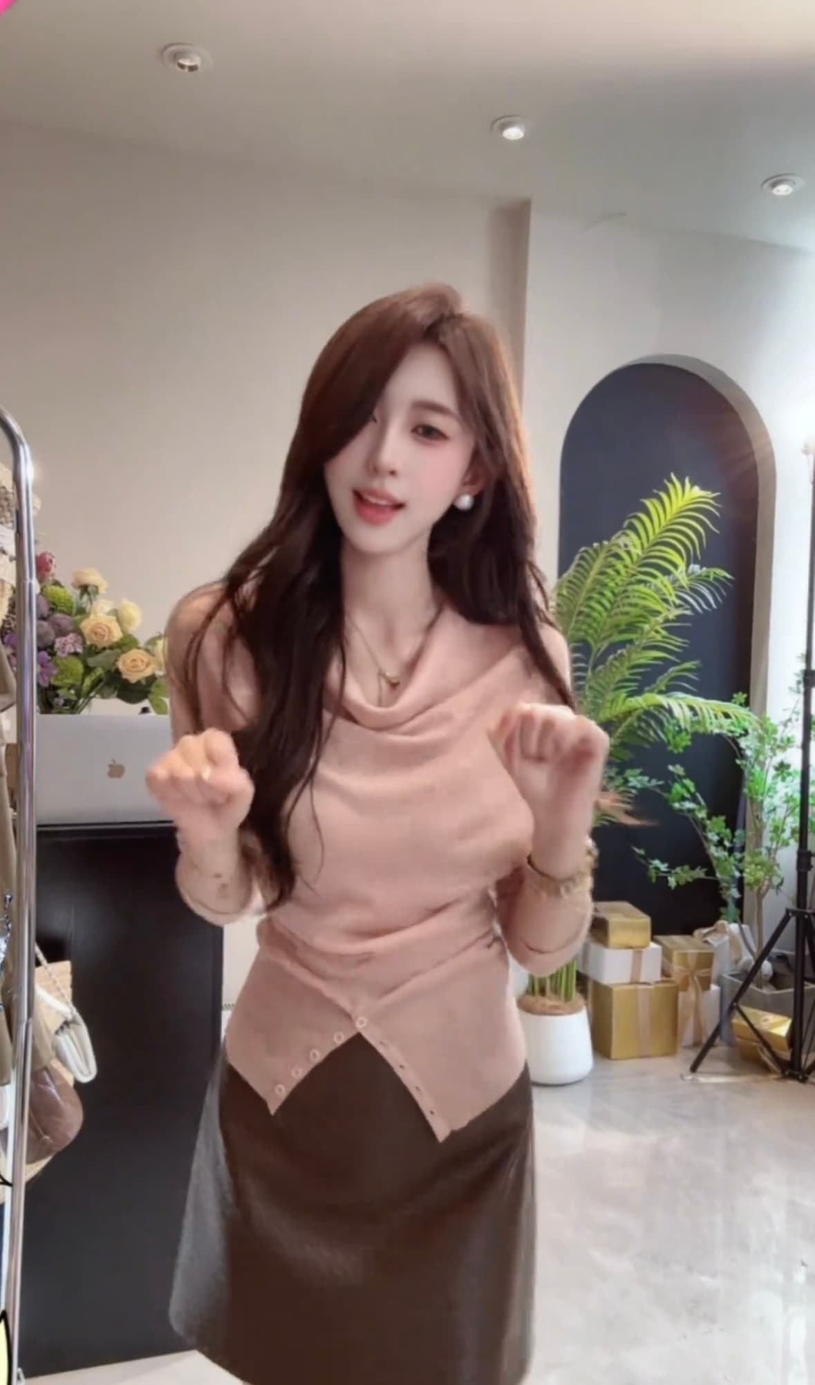 2026 이른 가을 새로운 디스플레이 화이트 착용 가져 가라. 부드러운 바람 흔들다 칼라 니트 스웨터 하이웨이스트 반신 스커트 여성 디자인 센스 세트 이미지 3