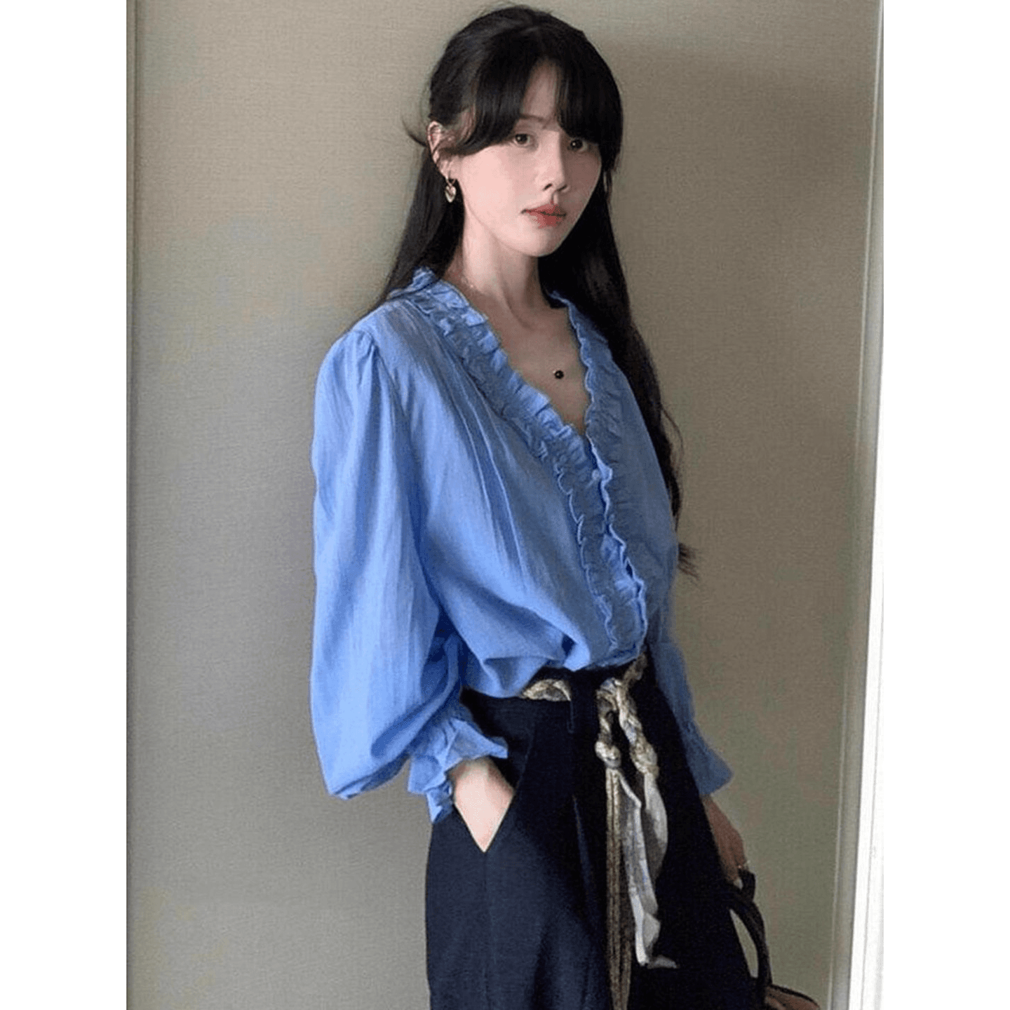 가을 의상 새로운 프랑스식 사소한 파란색 프릴 긴팔 셔츠 고급 센스 루즈핏 슬림해 보이는 나팔 소매 맨위 이미지 5