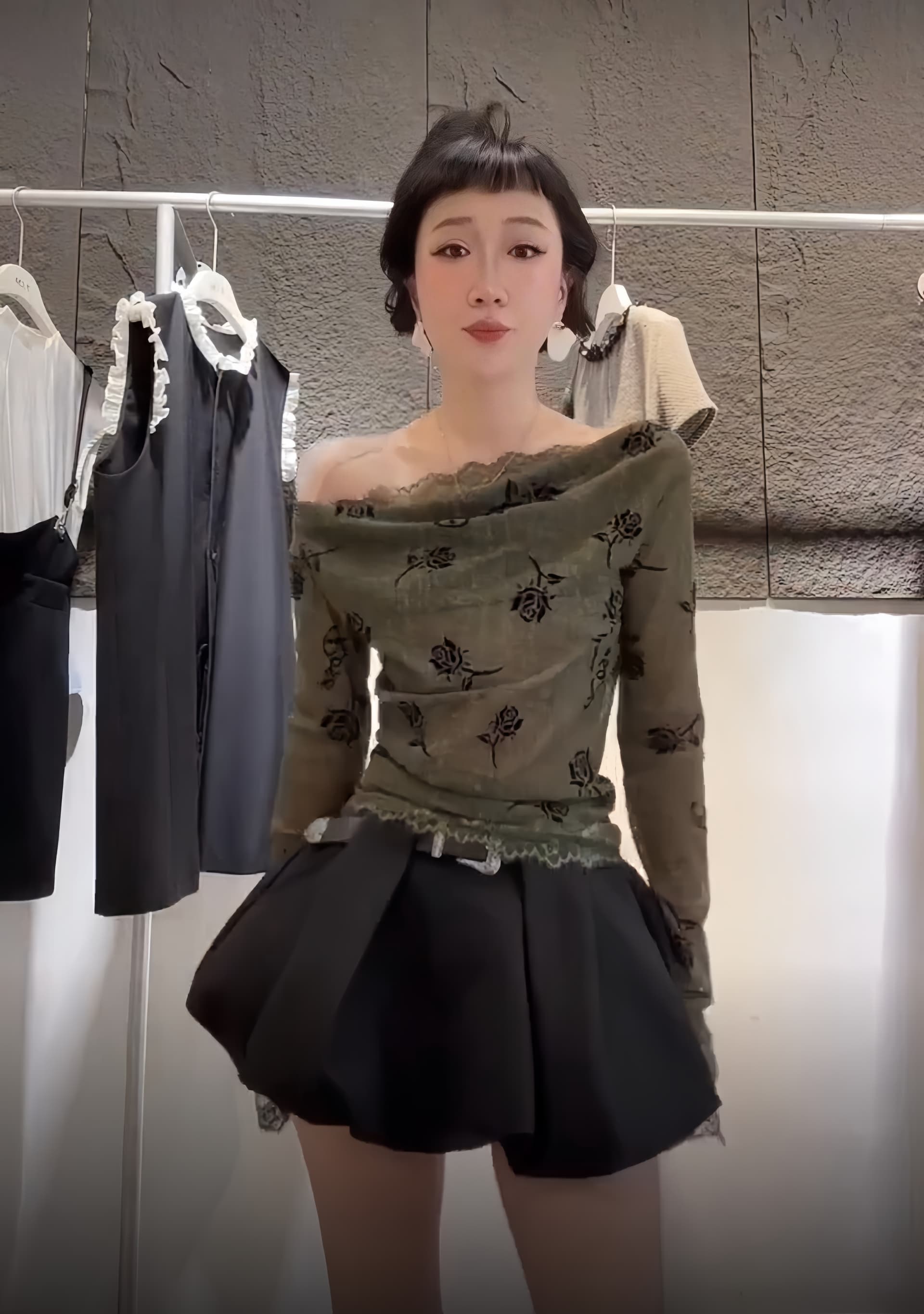 2026 가을 새로운 프랑스식 프린트 레이스 조각 슬림해 보이는 다용도 긴팔 맨위 상세 이미지 1