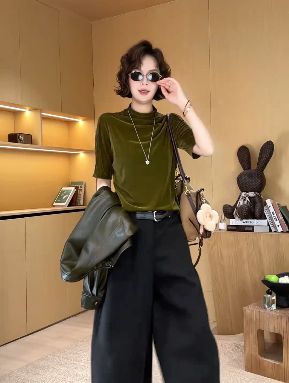 2026 이른 가을 새로운 품격 슬림해 보이는 맨위 패치워크 레이스 벨벳 작은 셔츠 이미지 4