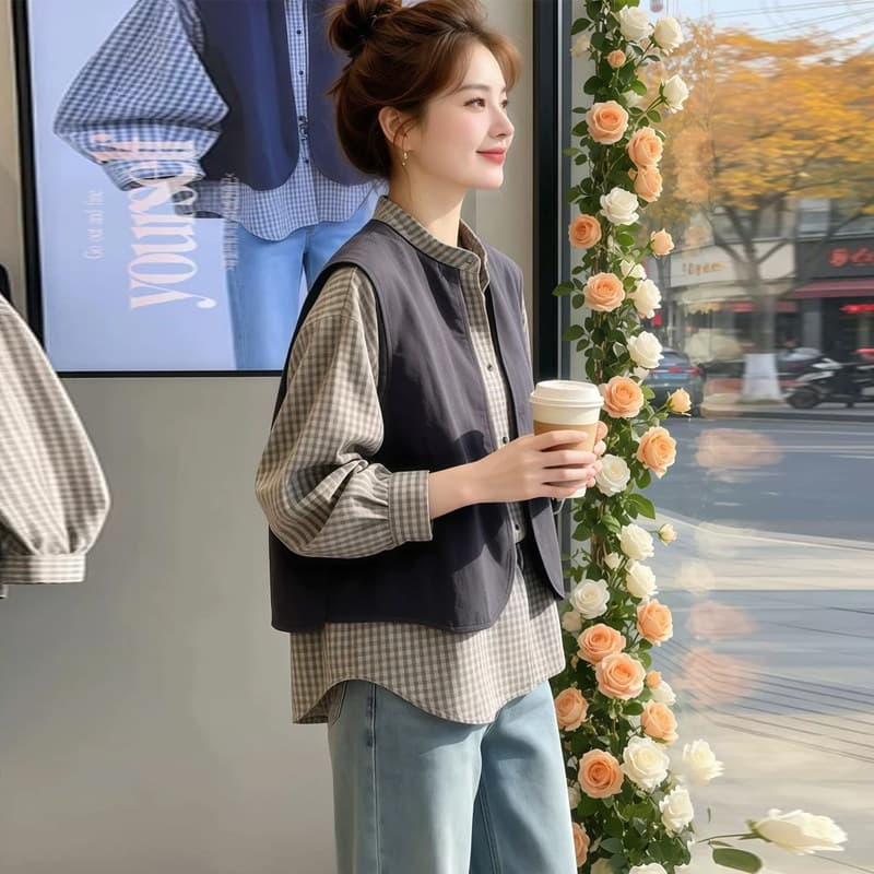 2026 이른 가을 새로운 루즈핏 캐주얼 세련된 스택 착용 맨위 고급 센스 베스트 플러스 격자 무늬 셔츠 페이크 레이어드 여성 상세 이미지 5