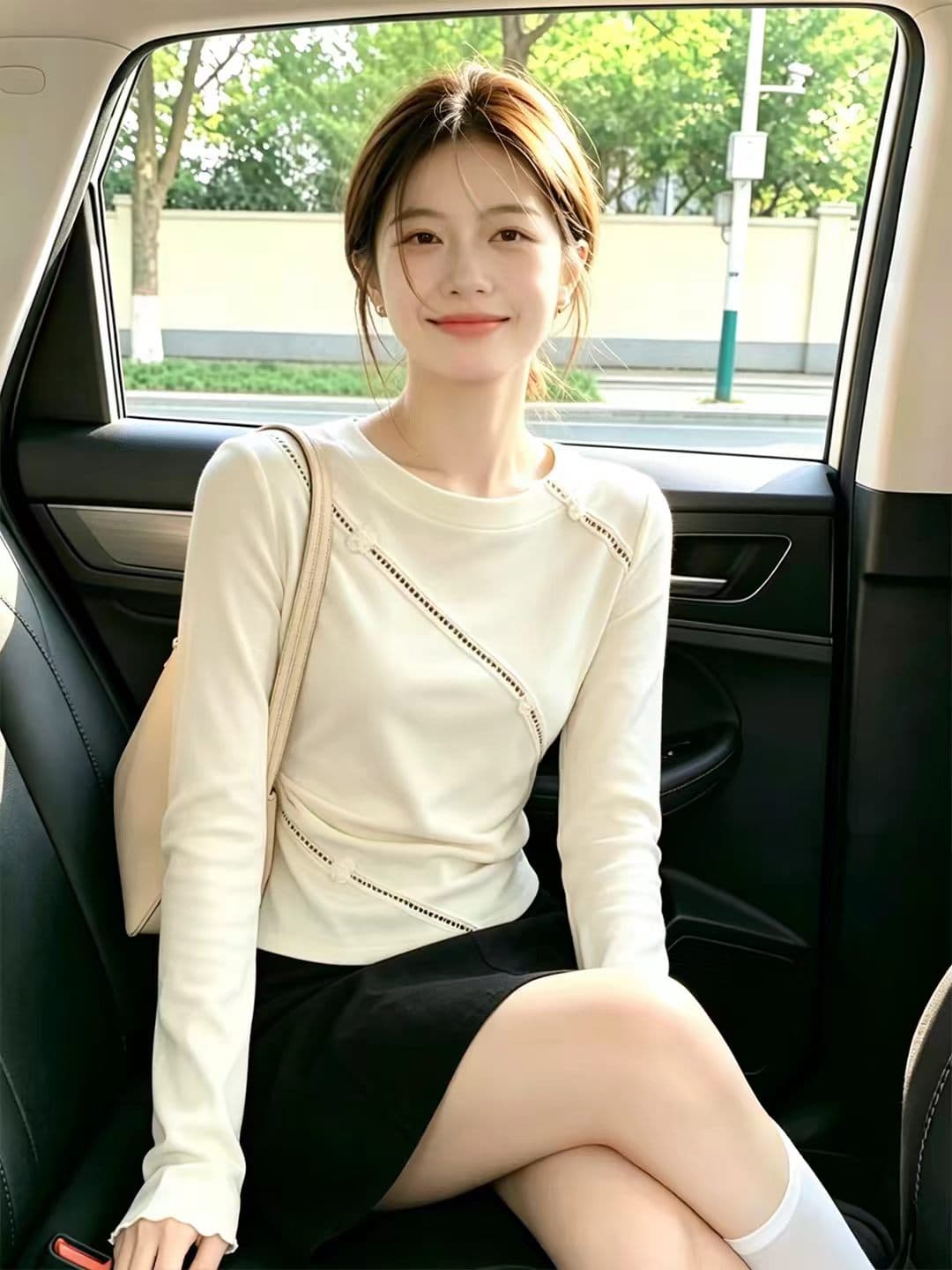 자이언트 잘 생긴 홀로우 아웃 살구 색상 긴팔 티셔츠 여성 가을 2026 새로운 디자인 센스 인사이드 가져 가라. 기본 셔츠 작은 키 맨위 이미지 4