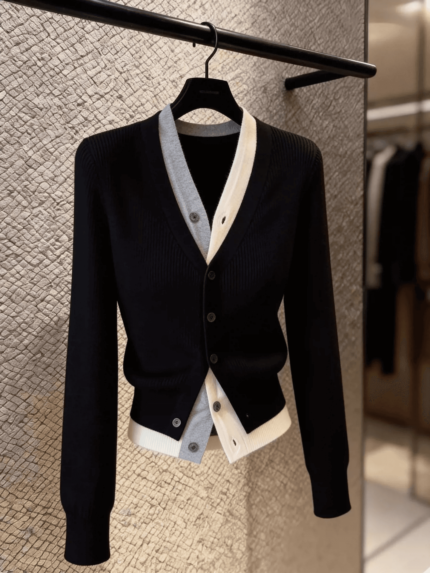 패치워크 페이크 레이어드 니트 오픈 가디건 여성 이른 가을 ootd 착용 가져 가라. 한 부서 chic 고유 한 Chic 열린 봄 품격 맨위 이미지 2