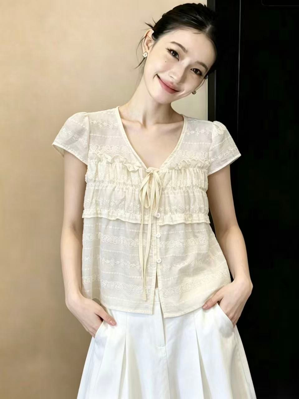 실사 한 부서 품격 무거운 작업 자수 V넥 거품 소매 여성 셔츠 여름 새로운 루즈핏 맨위 chic 이미지 3