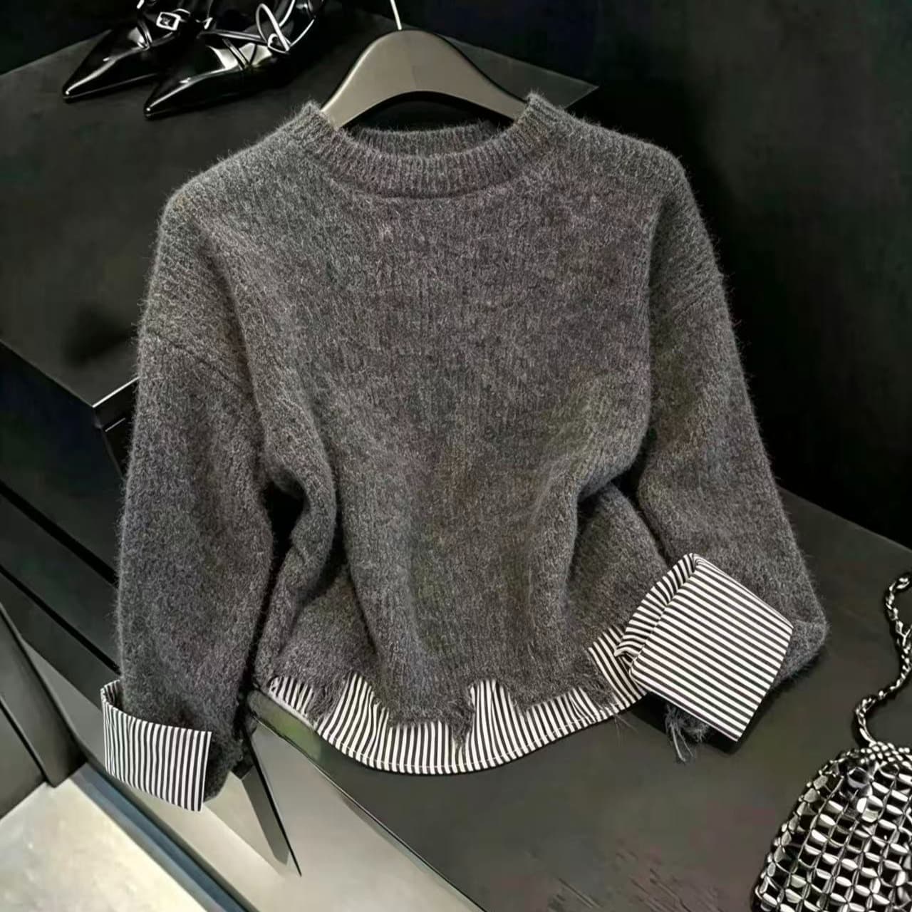 실사 한 부서 부드러운 찹쌀 루즈핏 라운드 넥 풀오버 가을 불규칙 술 측면 패치워크 스트라이프 긴팔 니트 스웨터 이미지 6