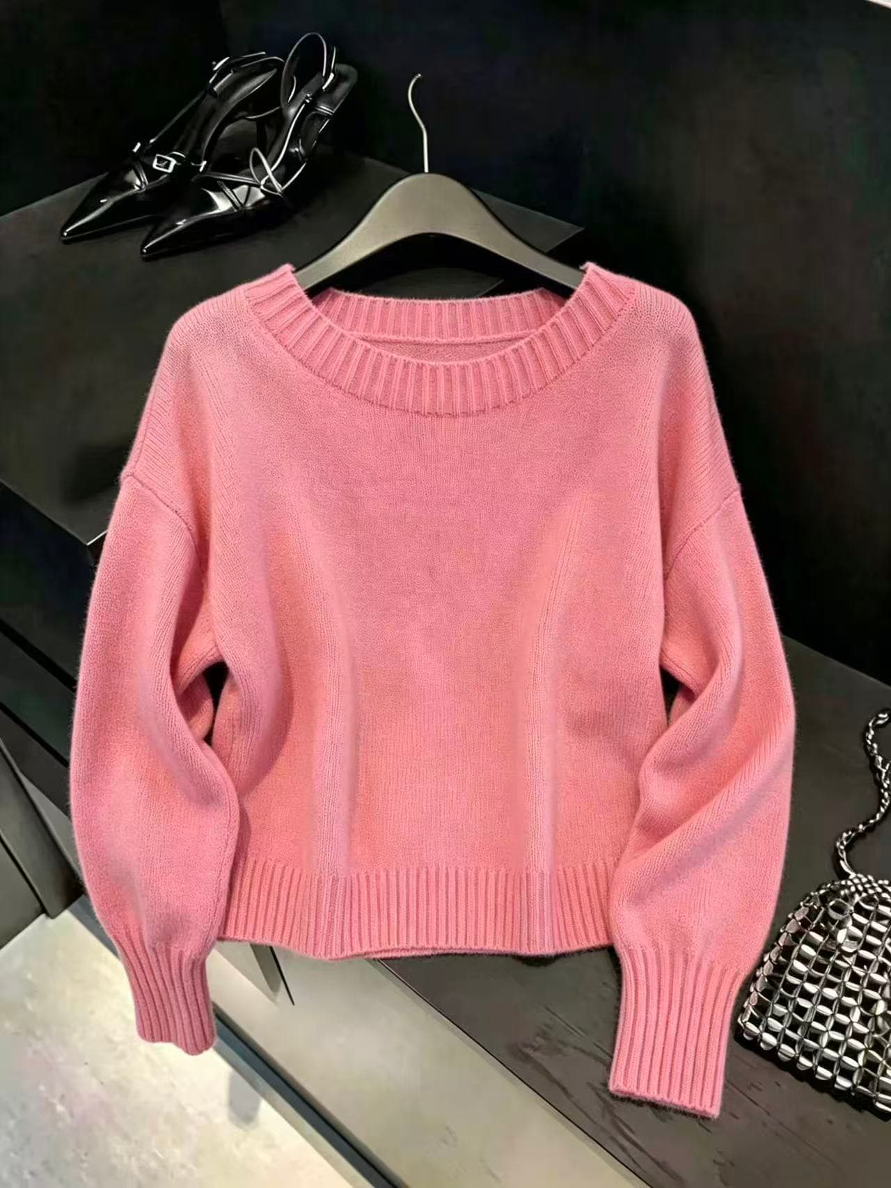 실사 부드러운 바람 보트넥 긴팔 스웨터 여자 가을 새로운 풀오버 루즈핏 느긋한 센스 털 니트 스웨터 맨위 이미지 4