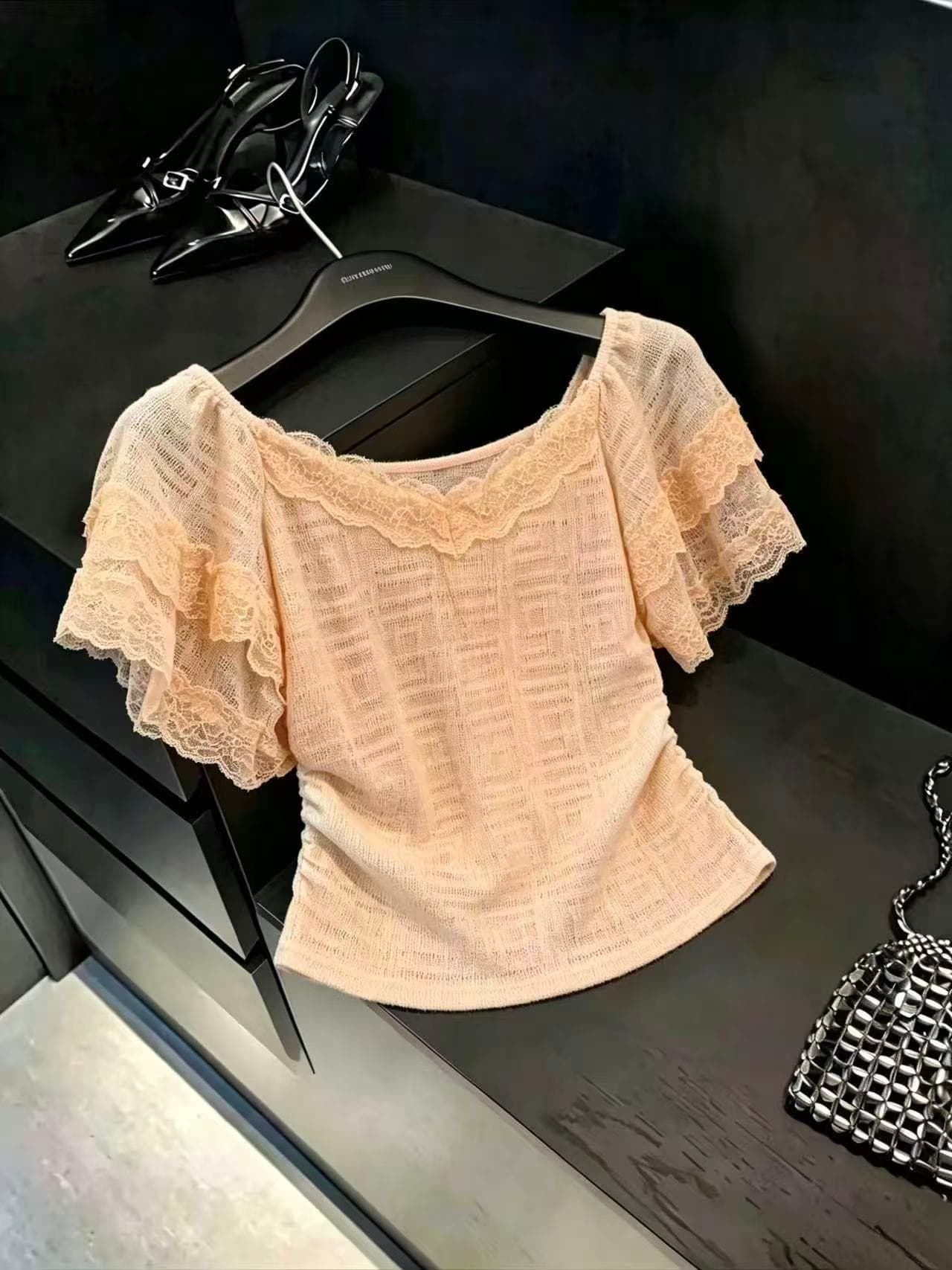 실사 빛 럭셔리 V넥 레이스 레이스 반팔 티셔츠 새로운 연령 감소 자이언트 잘 생긴 몸매 가꾸기 쇼트 스타일 백리스 맨위 ins 상세 이미지 5