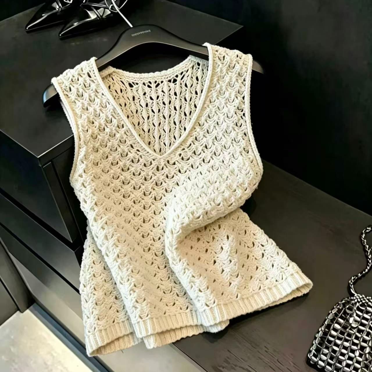 실사 한 부서 자수 홀로우 아웃 V넥 니트 베스트 레트로 캐주얼 미니멀리즘 다용도 민소매 스웨터 조끼 조끼 이미지 6