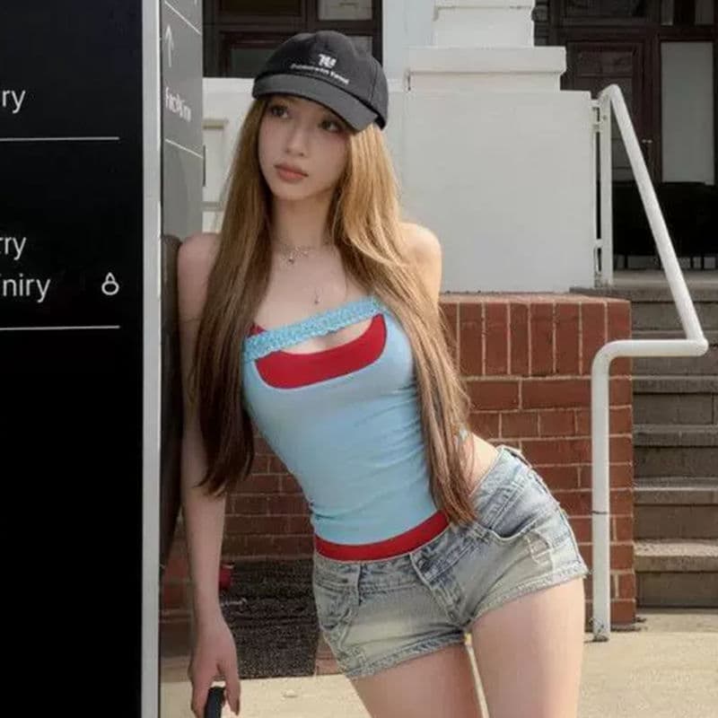 달콤한 매운맛 배색 레이스 조각 캐미솔 여름 몸매 가꾸기 슬림해 보이는 인사이드 가져 가라. 외출용 페이크 레이어드 민소매 맨위