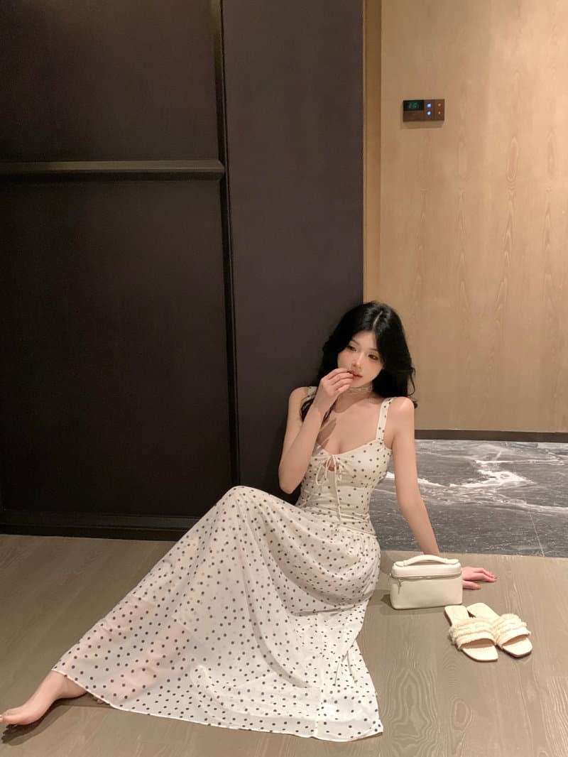 프랑스식 청 순수한 시스템 꼬집기 허리 화이트 도트 무늬 슬립 여성 드레스 여름 순수한 욕망 바람 품격 허리 수축 슬림해 보이는 롱 스커트 상세 이미지 13