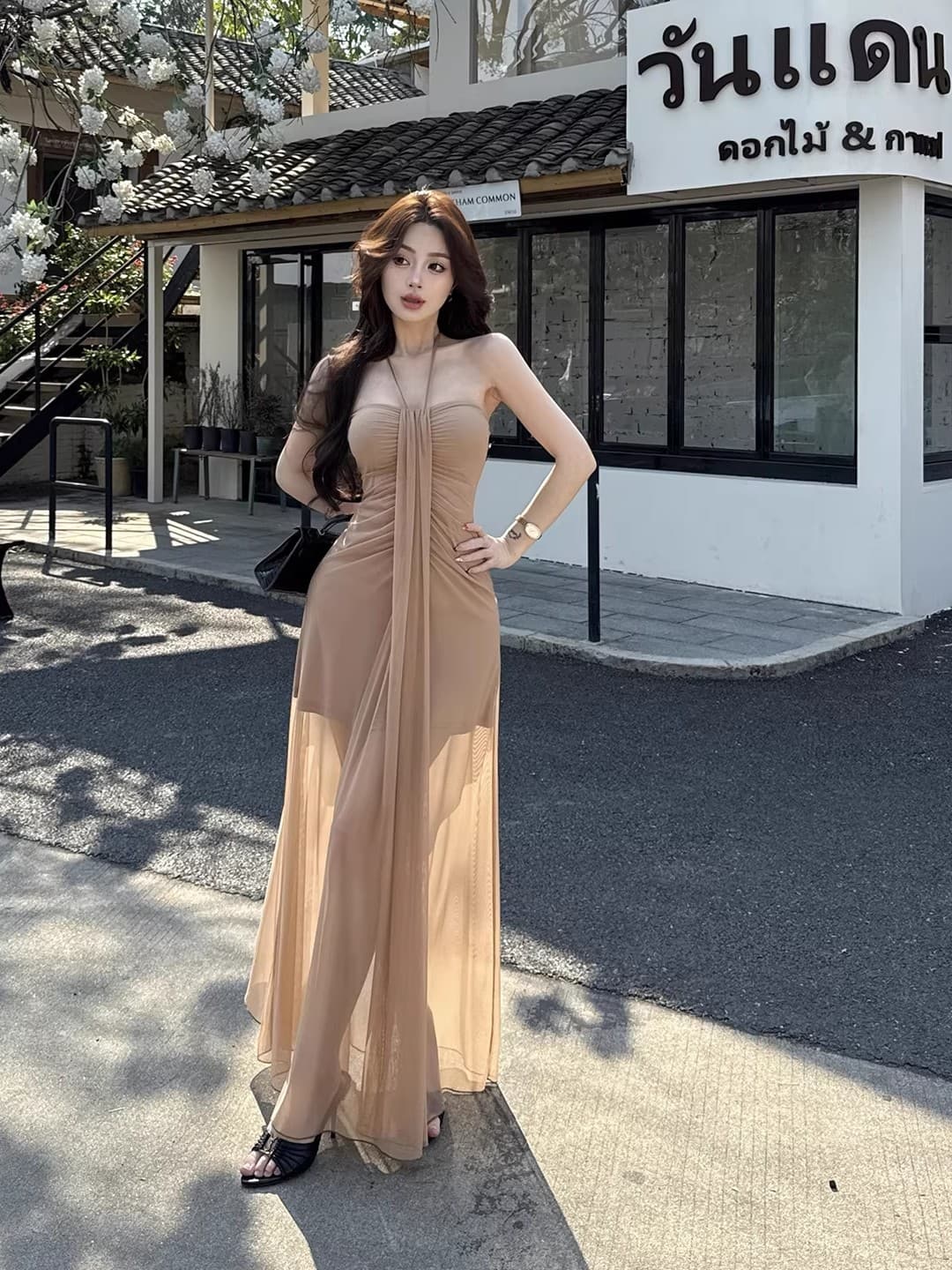 해변가 휴가 아름다운 망사 행침 목 여성 드레스 여름 2026 새로운 허리 수축 슬림해 보이는 품격 해변 롱 스커트 이미지 3