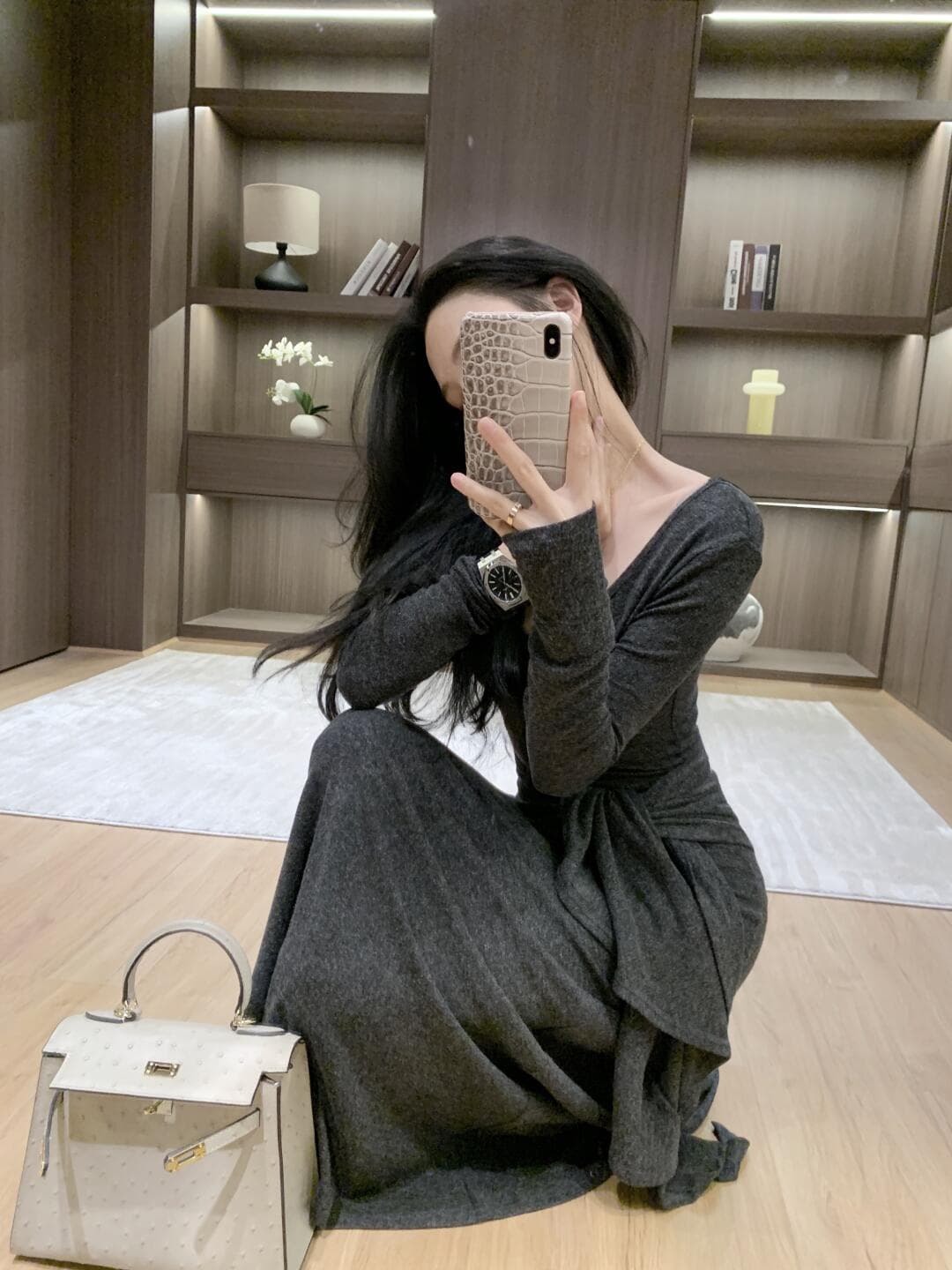 슈퍼 화재 빛 요리 한 품격 V넥 긴팔 여성 드레스 가을 새로운 핫걸 허리 수축 슬림해 보이는 한 마디 무릎 아래 길다 치마 이미지 3