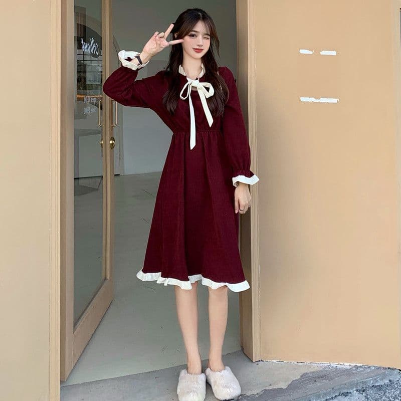 패션 슈퍼 불에 롱 코트 드레스 가을 새로운 학원 스타일 프릴 스탠드 칼라 허리 수축 슬림해 보이는 다용도 치마 이미지 5