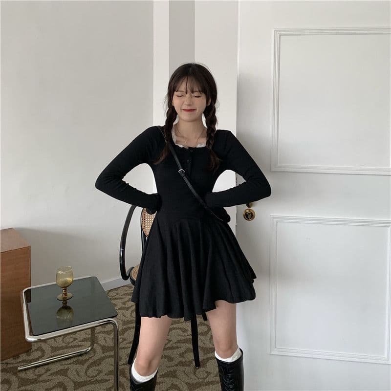 디자인 센스 작은 대중 검정색 몸매 가꾸기 긴팔 여성 드레스 가을 작은 키 한 마디 미니 스커트 허리 수축 슬림해 보이는 치마 이미지 2