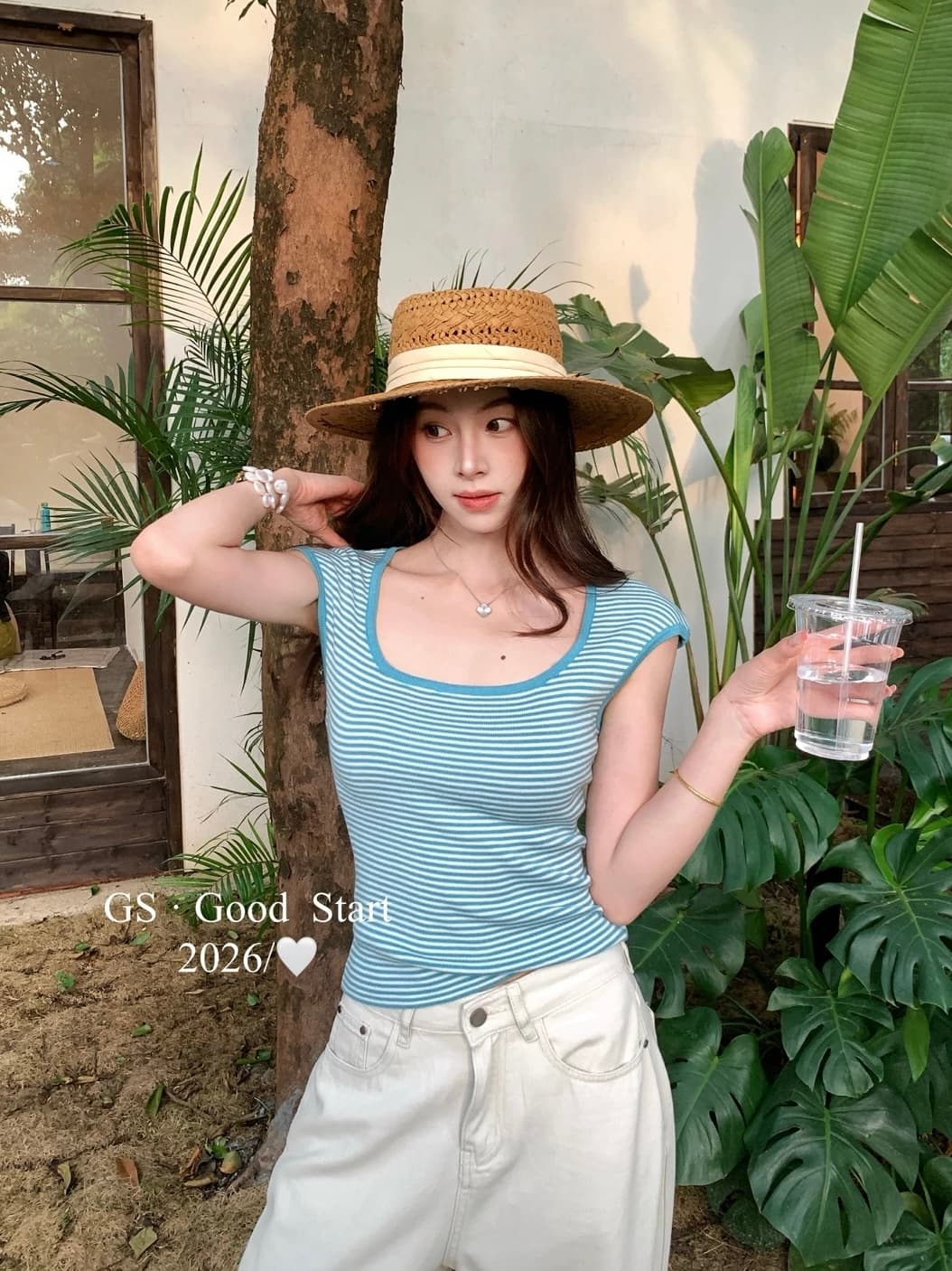 한 부서 패션 트렌드 배색 스트라이프 u 칼라 반팔 몸매 가꾸기 다용도 슬림해 보이는 니트 작은 셔츠 여성 여름 이미지 3