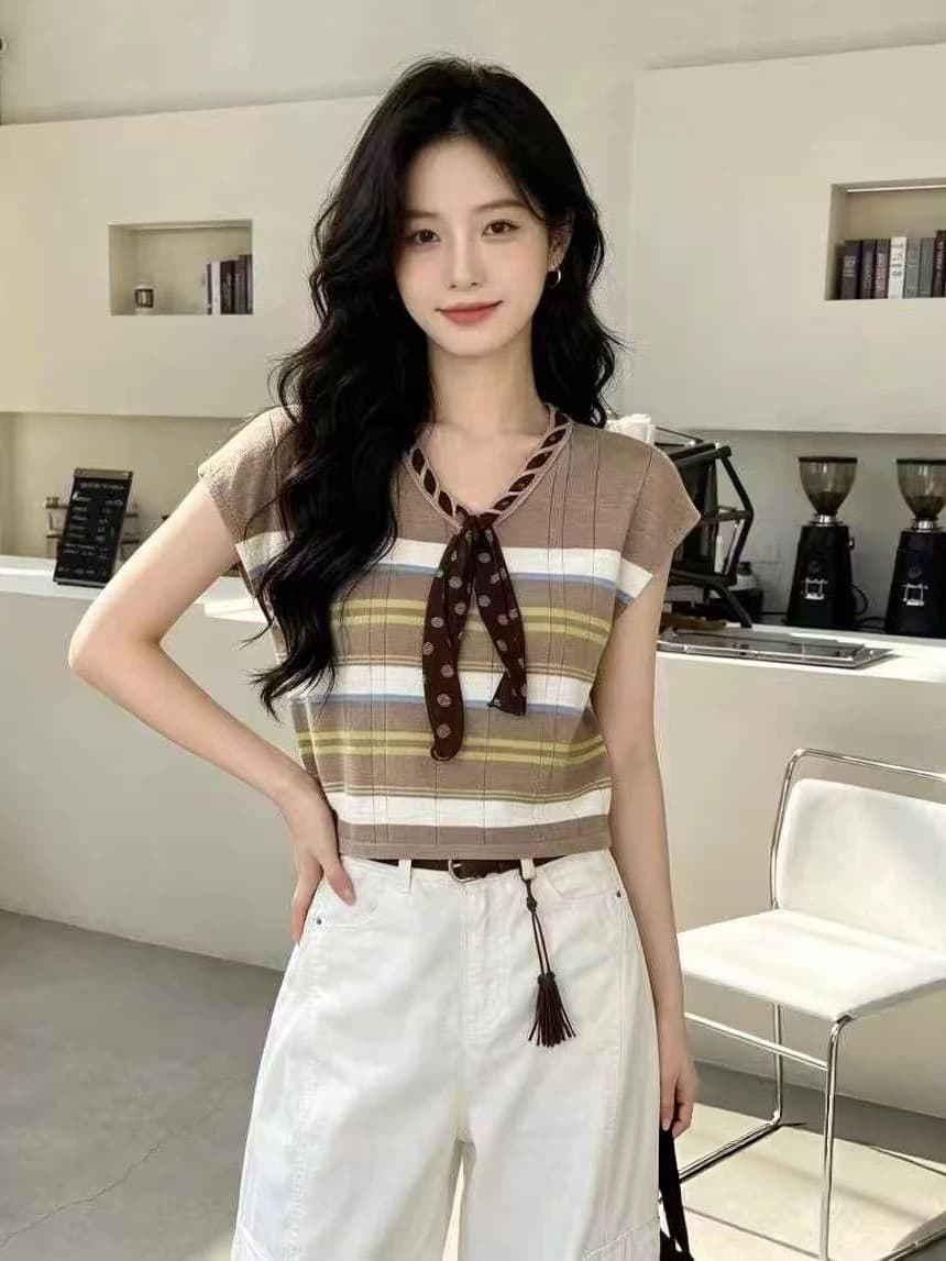 레트로 패션 스트라이프 V넥 스카프 레이스업 니트 스웨터 여성 여름 얇은 스타일 외국 가스 민소매 스택 착용 조끼 맨위 상세 이미지 3