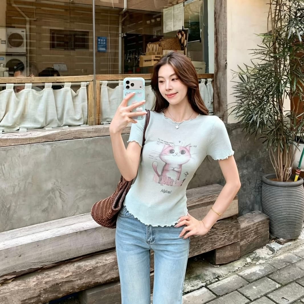 여름 세련된 순수한 욕망 새끼 고양이 프린트 몸매 가꾸기 슬림해 보이는 프릴 부드러운 섬세한 니트 스웨터 부드러운 다용도 작은 셔츠 이미지 5