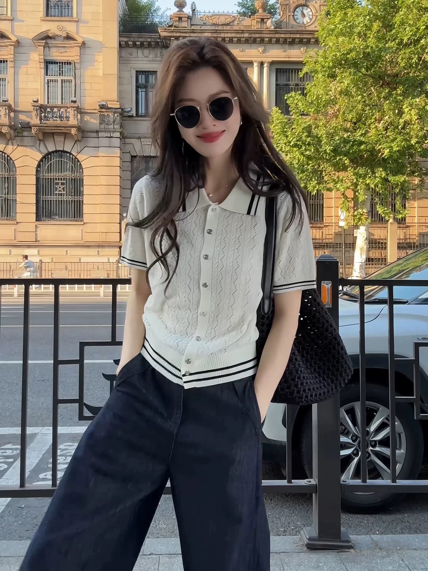 한 부서 POLO 칼라 화이트 스트라이프 니트 반팔 티셔츠 여성 여름 고급 센스 품격 다용도 홀로우 아웃 작은 맨위 상세 이미지 4