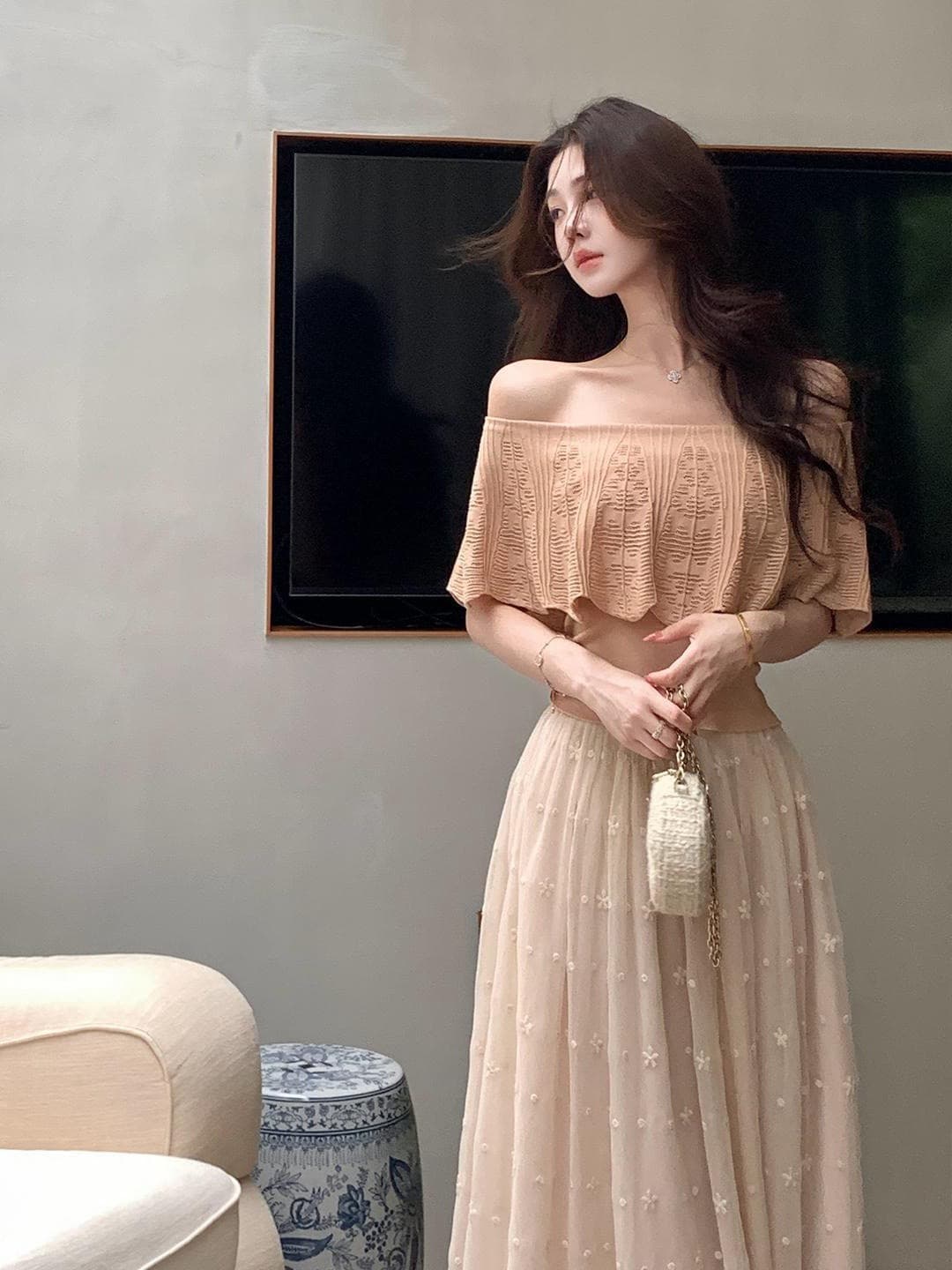 한 부서 부드러운 바람 오프숄더 홀로우 아웃 니트 스웨터 여성 여름 새로운 품격 몸매 가꾸기 슬림해 보이는 다용도 연령 감소 맨위 이미지 3