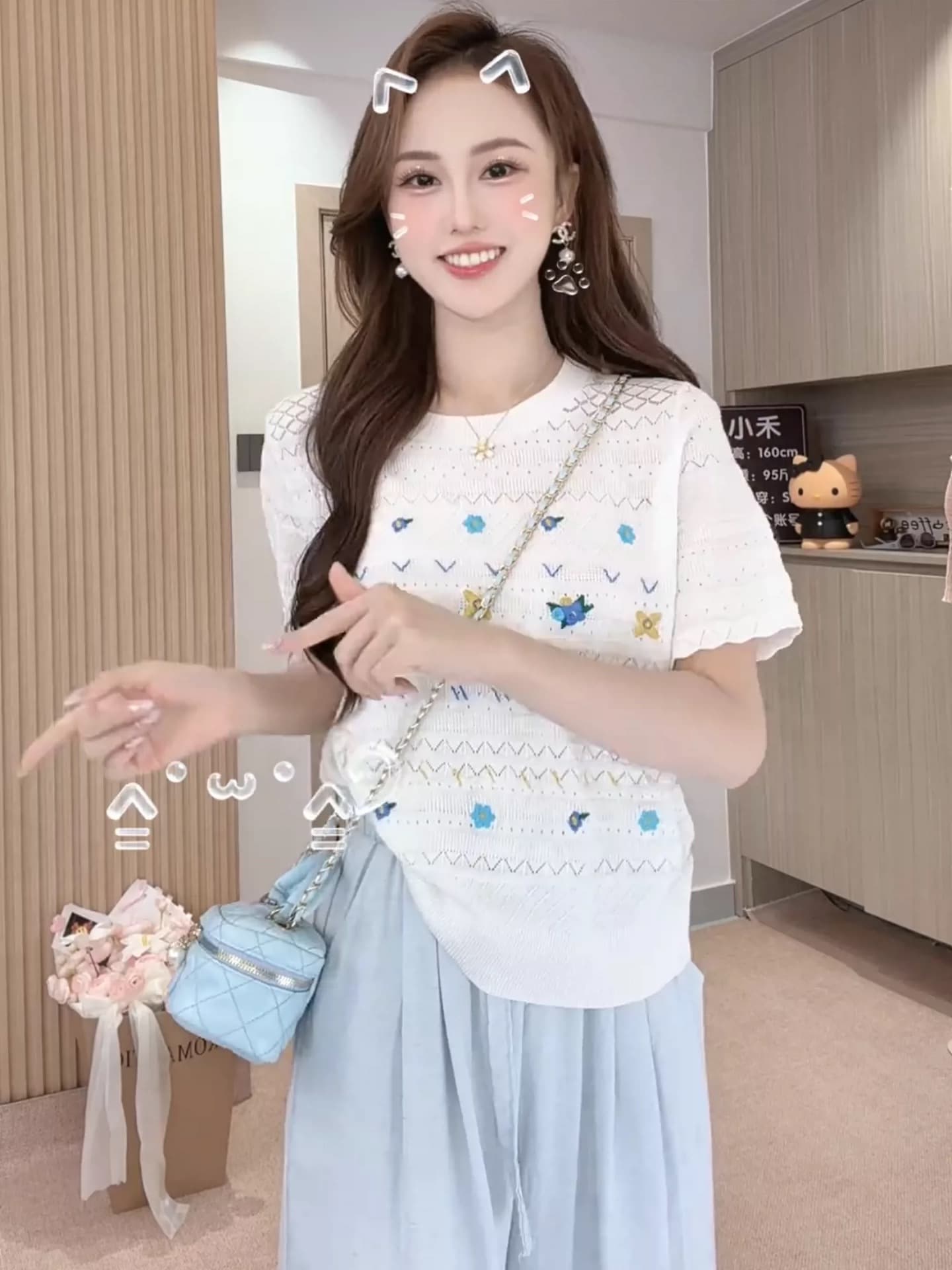 프랑스식 신선함 달콤함 색상 자수 얼음 실크 니트 스웨터 여성 여름 Chic 작은 대중 연령 감소 반팔 티셔츠 맨위 이미지 4