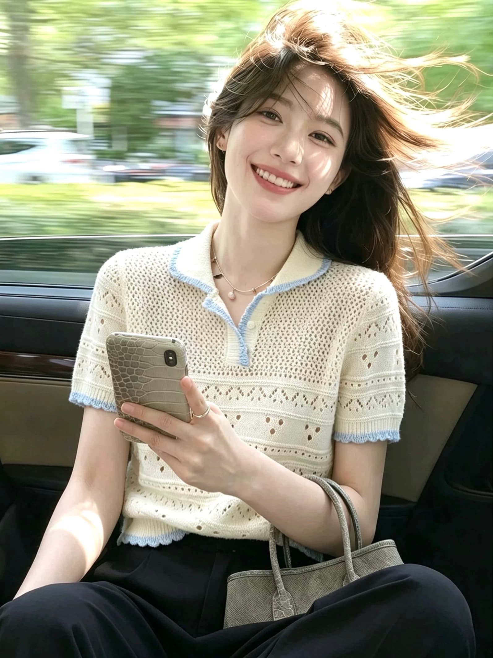 프랑스식 배색 칼라 측면 홀로우 아웃 자수 니트 스웨터 여성 여름 새로운 디자인 센스 작은 대중 외부 가져 가라. 몸매 가꾸기 맨위 트렌디
