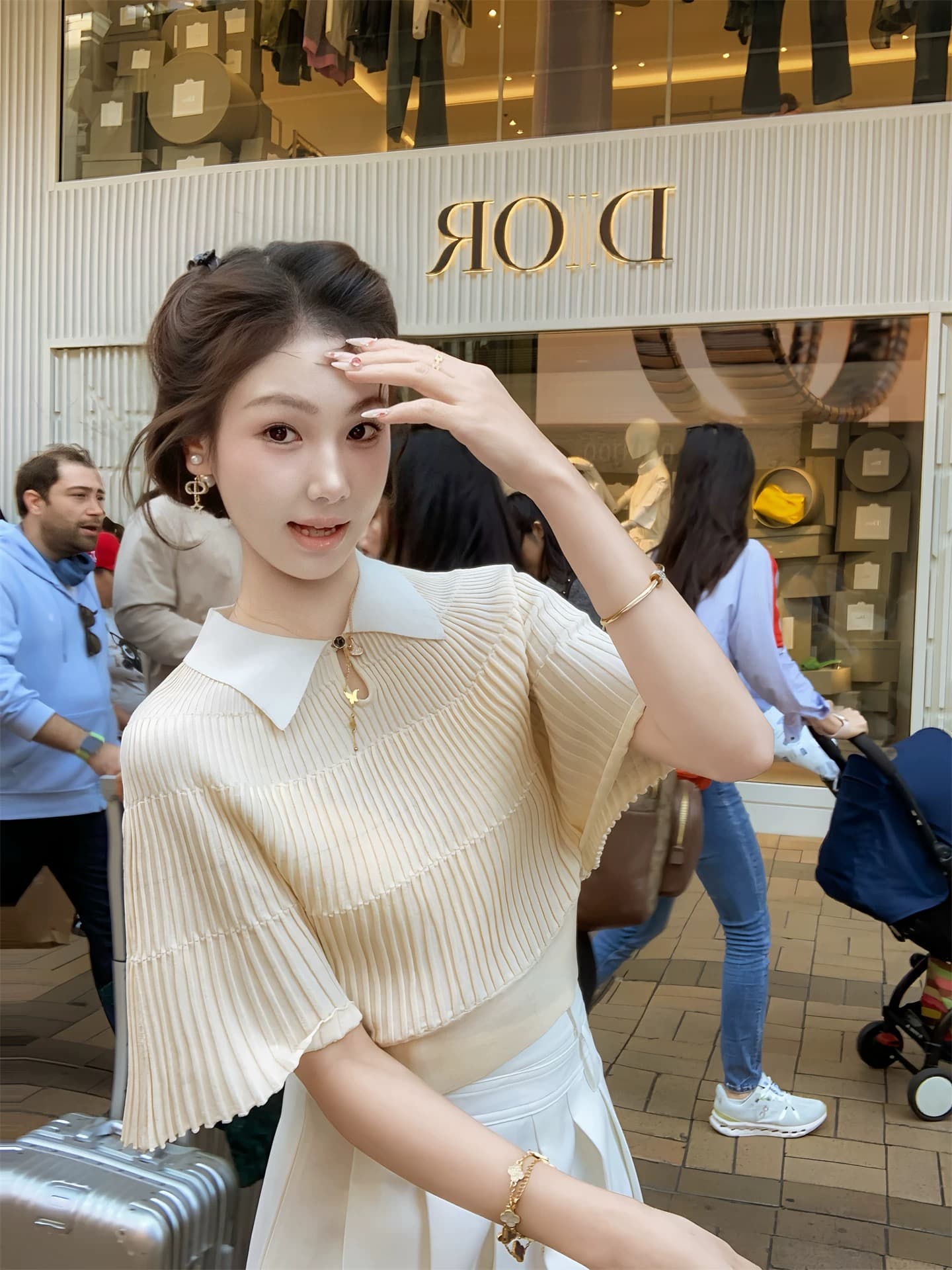 망토 디자인 센스 반팔 티셔츠 여성 여름 2026 새로운 인사이드 가져 가라. 기본 셔츠 맨위 상세 이미지 1