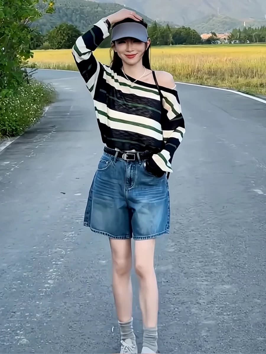 한국 스타일 레트로 배색 스트라이프 비스듬한 어깨 긴팔 티셔츠 여성 의류 여름 새로운 얇은 스타일 루즈핏 자외선 차단 블라우스 맨위 이미지 2