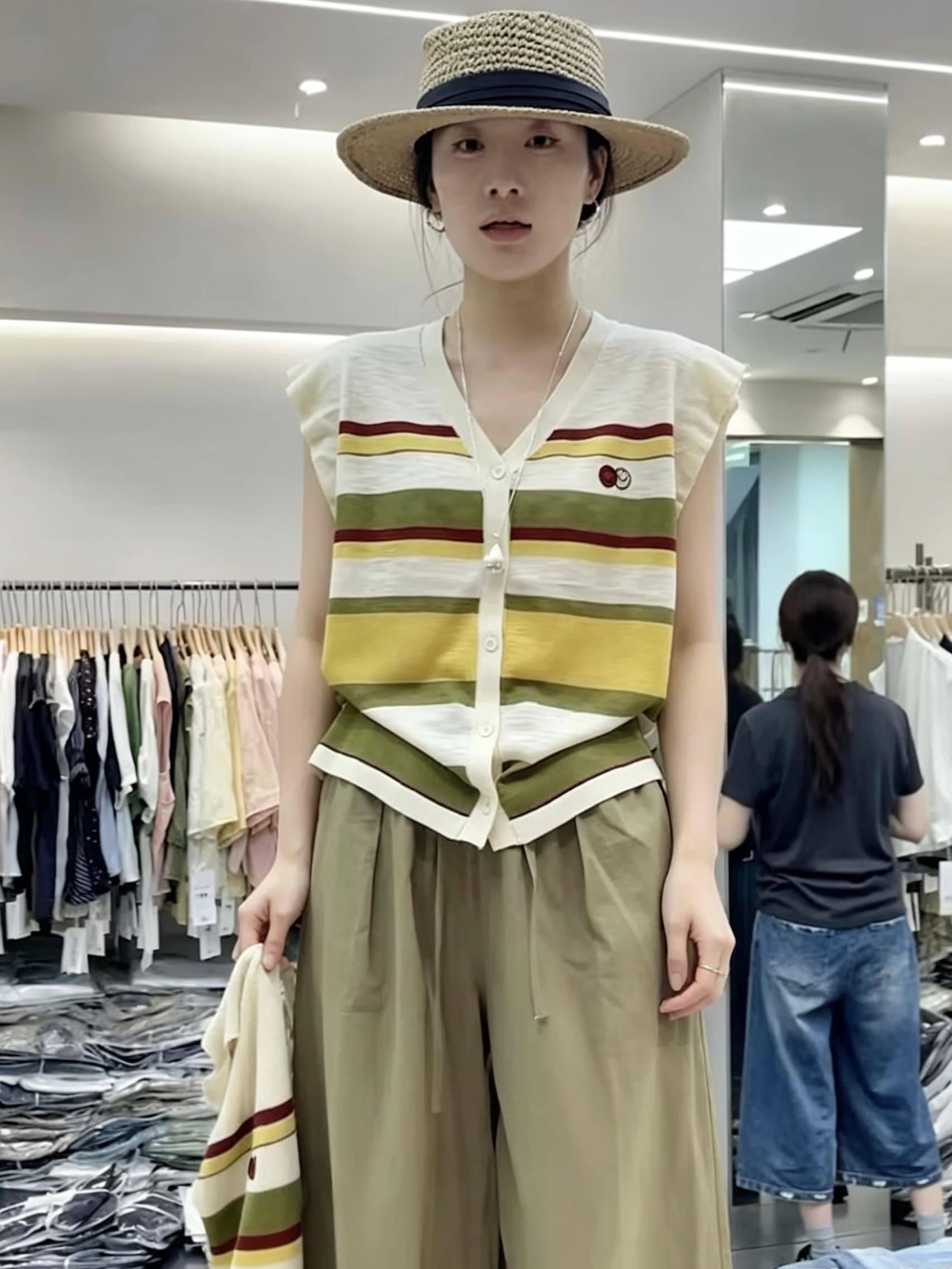 2026 여름 새로운 여성 V넥 스트라이프 니트 오픈 가디건 배색 날다 소매 조끼 루즈핏 통기성 연령 감소 맨위 이미지 5